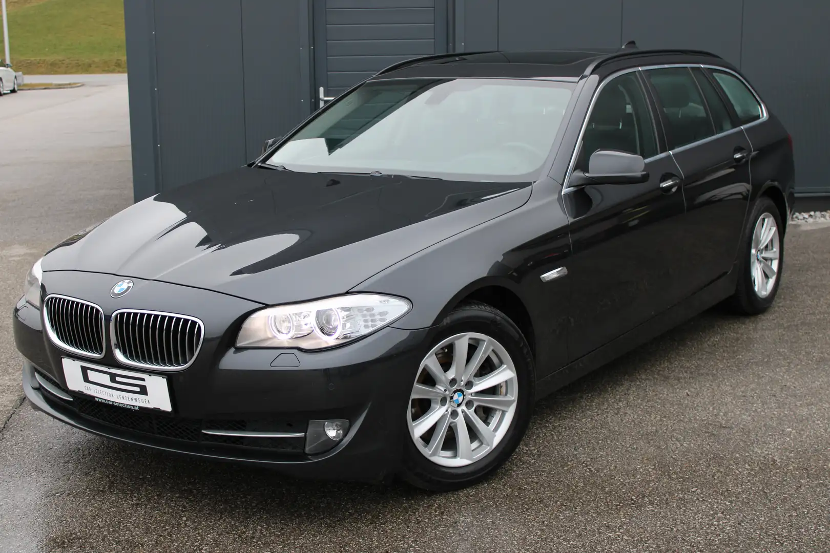BMW 525 xDrive Touring Ö-Paket Aut. *wenig Kilometer* Gris - 2
