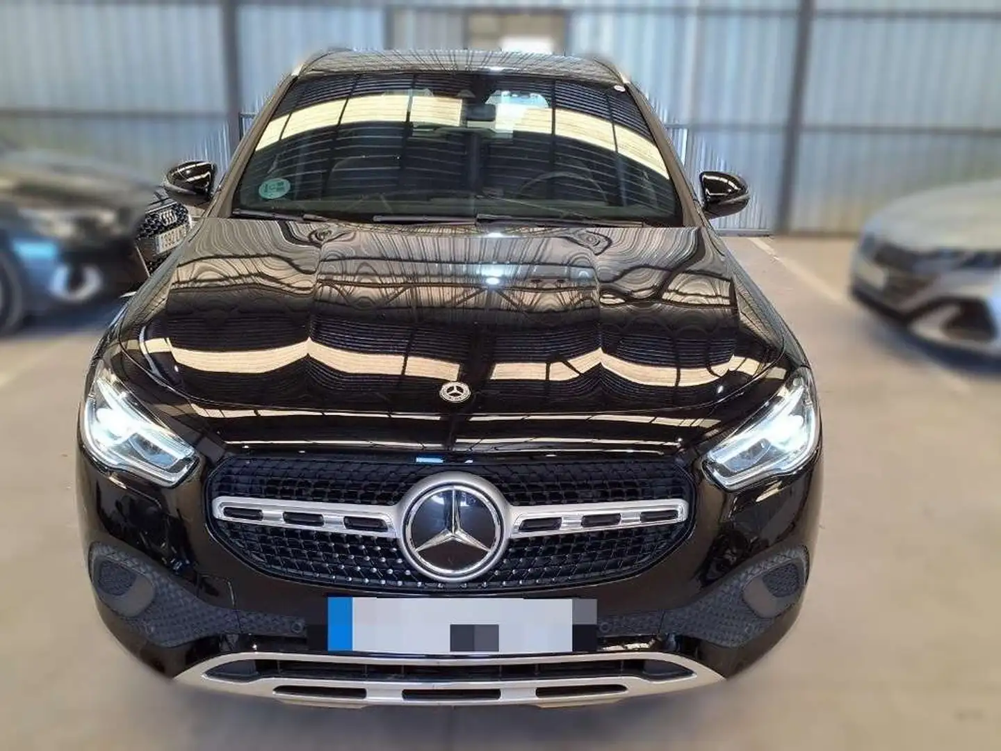Mercedes-Benz GLA 200 d - - 1
