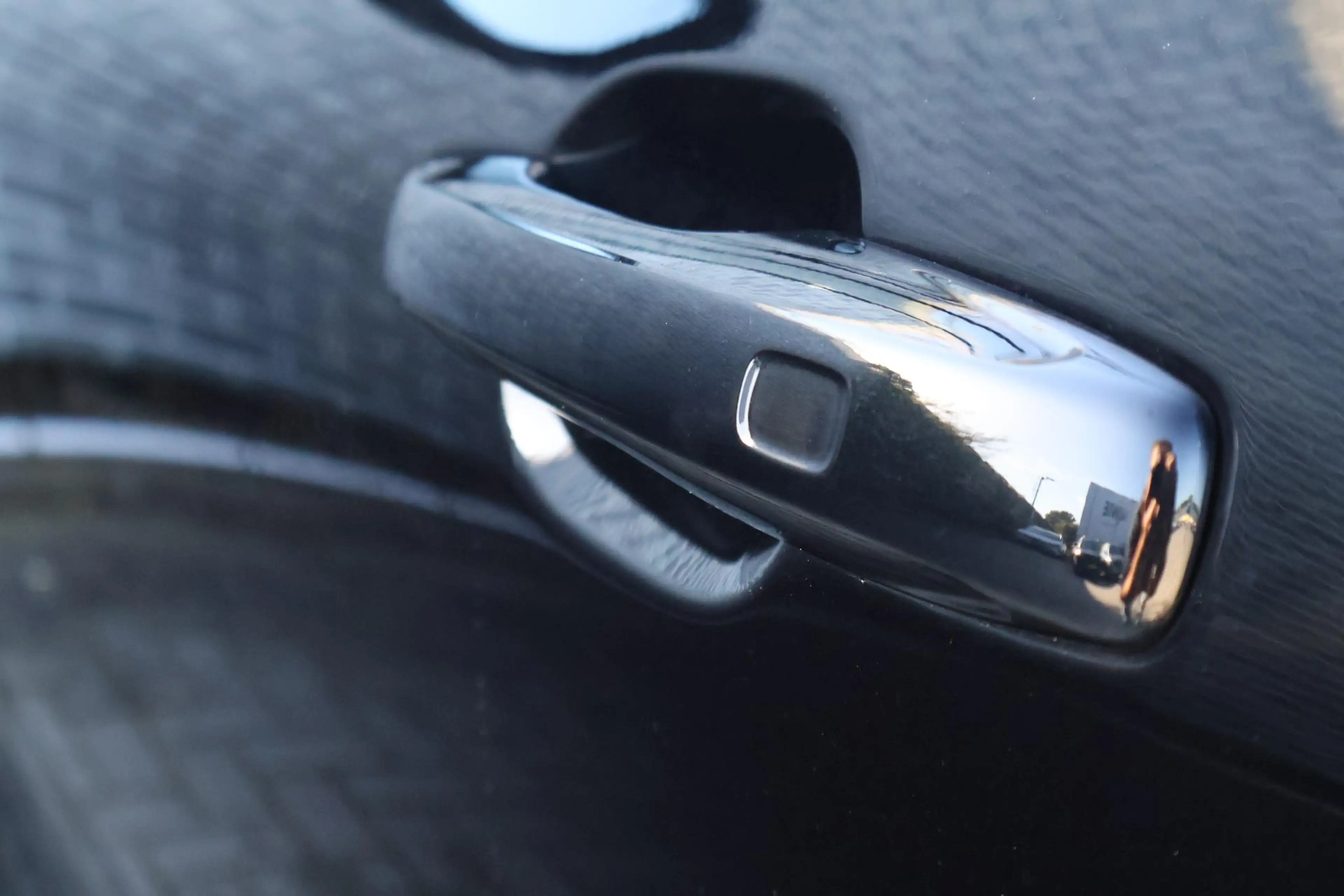 Volvo XC60 2.0 T6 Plug-in hybrid AWD Ultra Black Edition — photo 6