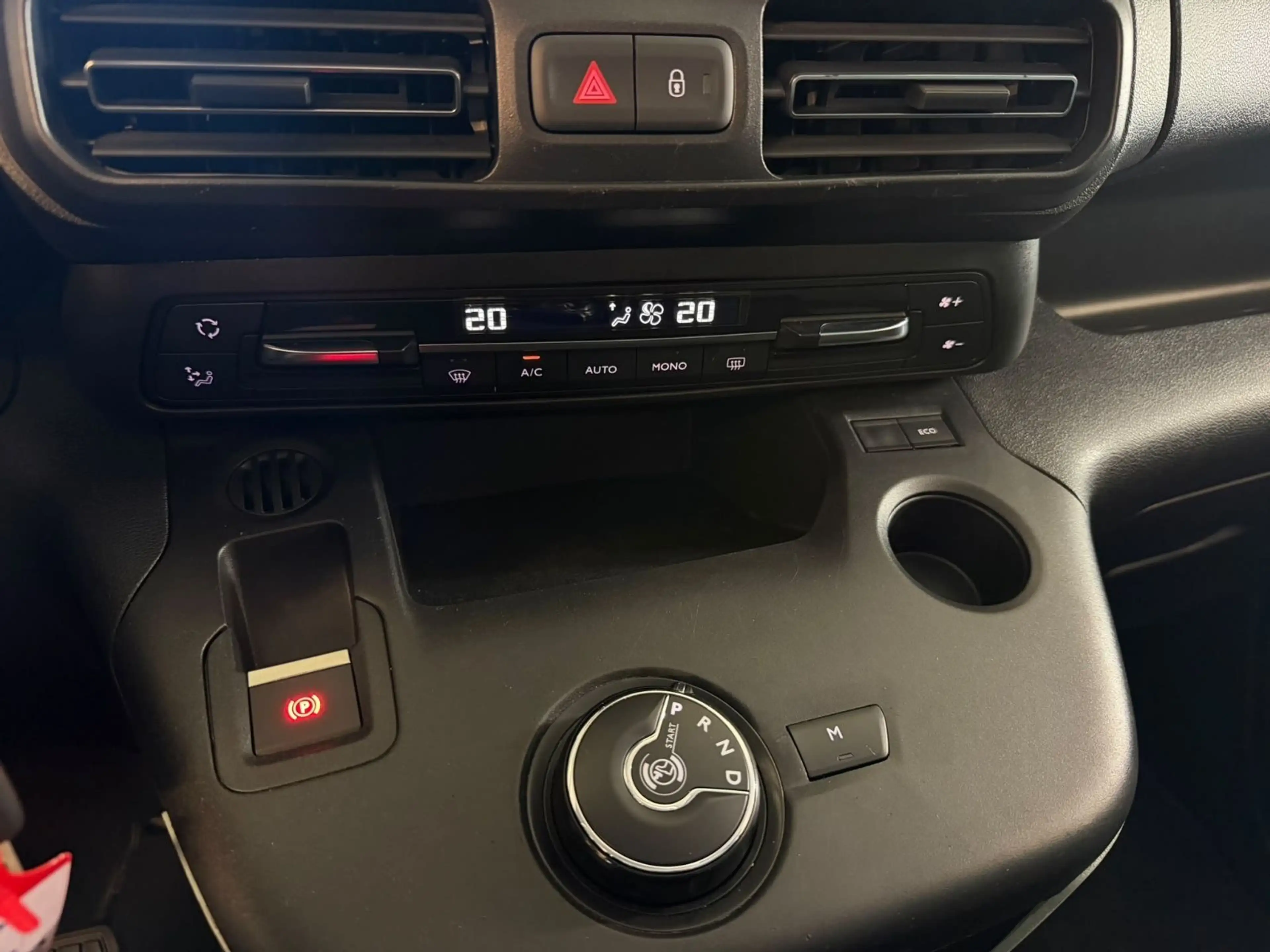 Citroen Berlingo Feel M"Aus1.Hand"Autom."Klima"Garantie — photo 14