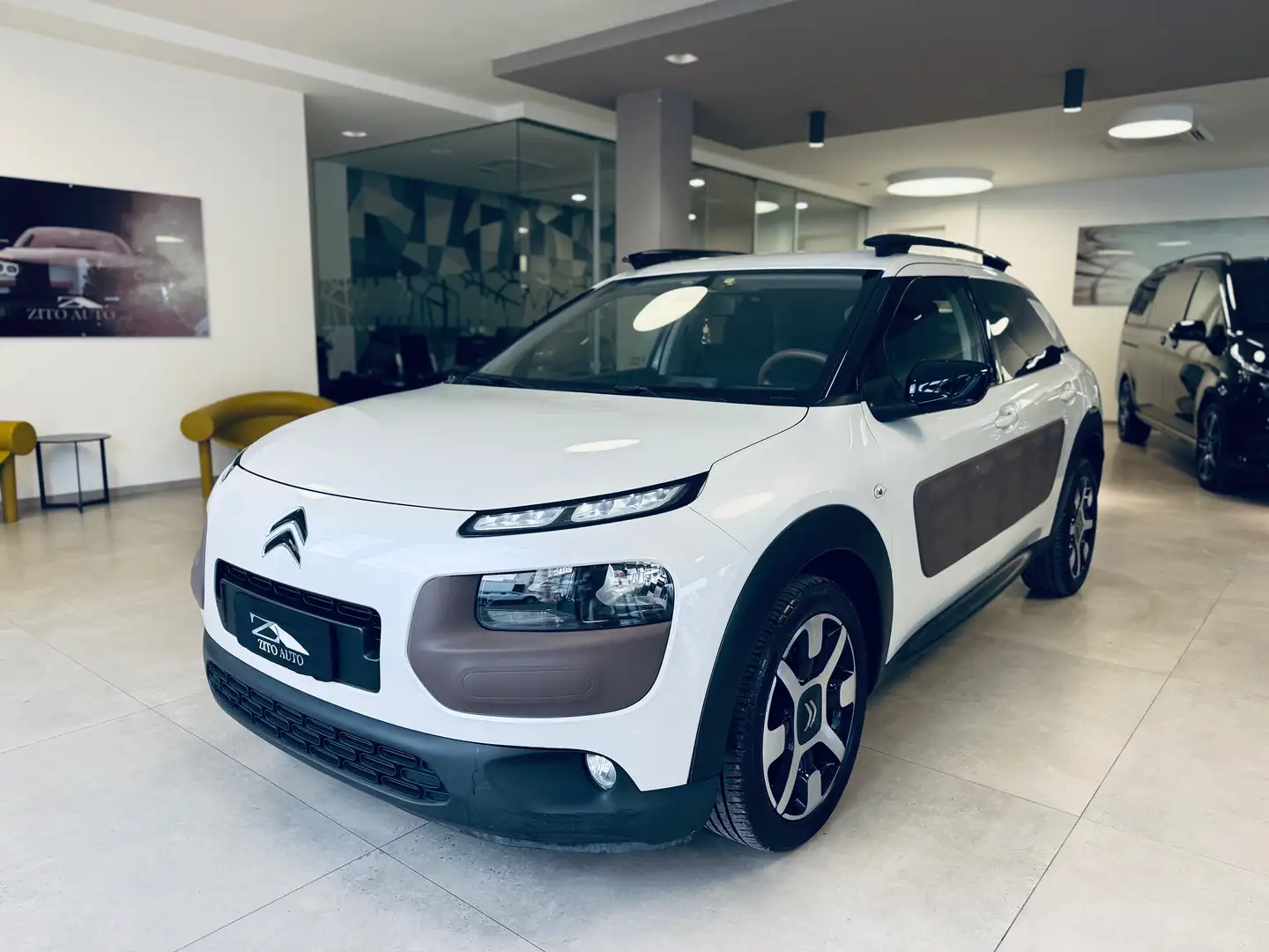 Citroen C4 Cactus 1.6 e-hdi Shine Edition 92cv etg6 Bianco - 1