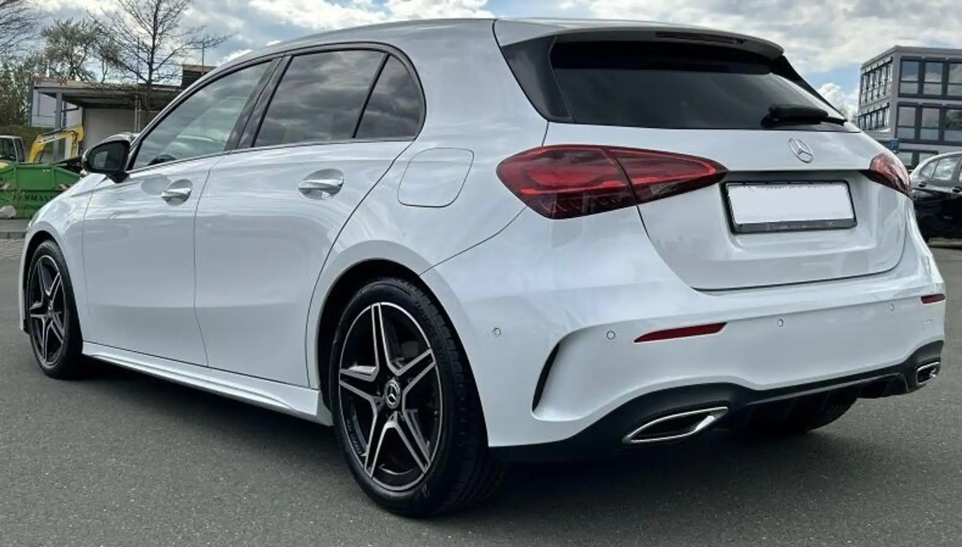 Mercedes-Benz A 180 Premium AMG Autom Navi CarPlay Led C.L.18 Bianco - 2