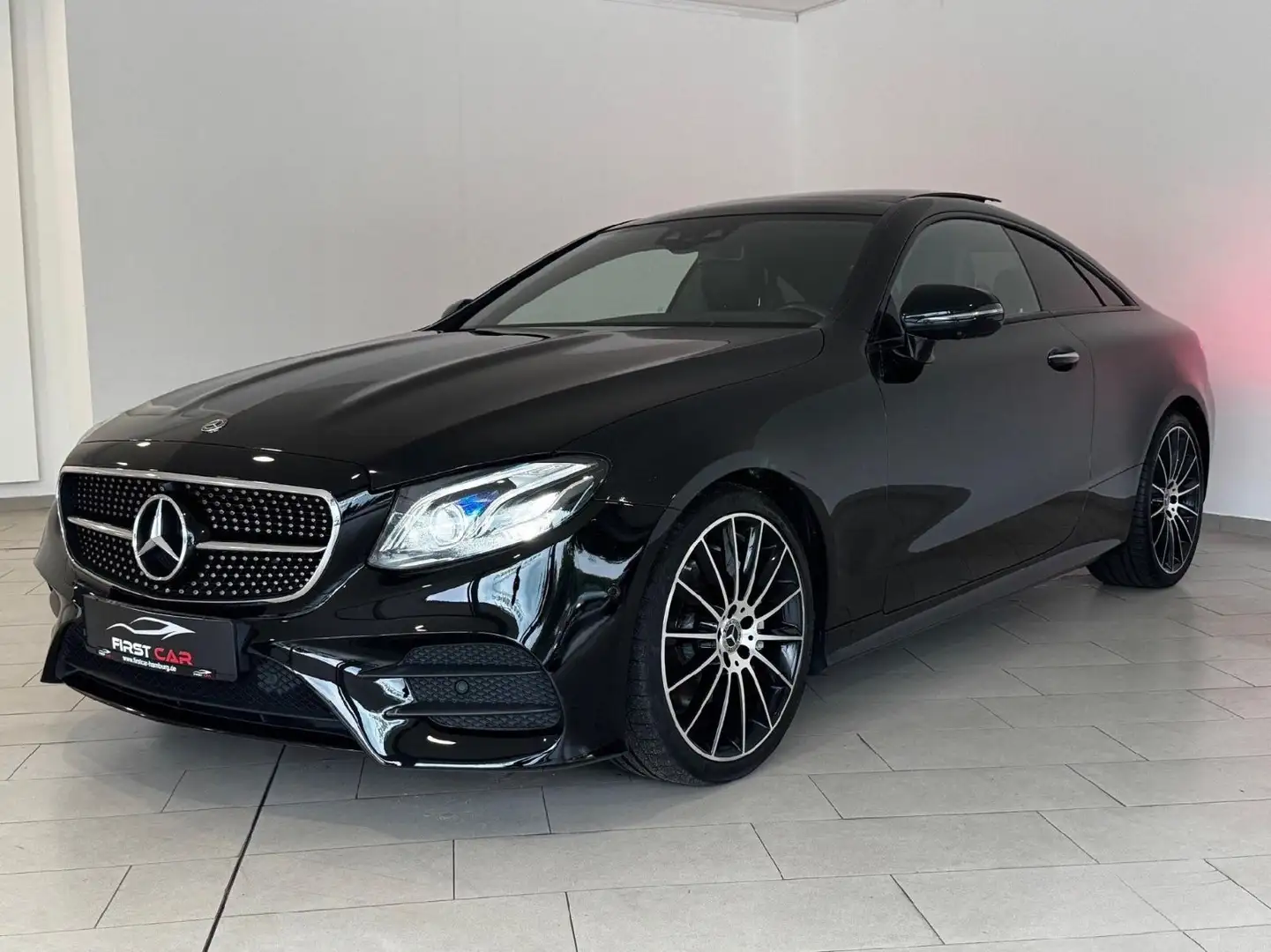 Mercedes-Benz E 220 d AMG-Line Night-Paket|PANO|WIDESCREEN|BURM Schwarz - 1