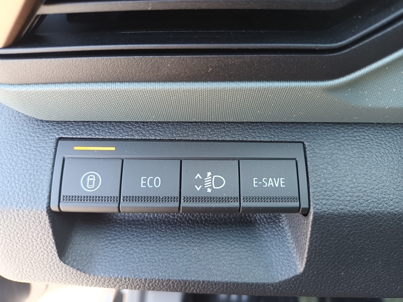 Dacia Bigster 1.8 E-TECH Full Hybrid 155 Extreme*CARPLAY+PDC** — photo 14