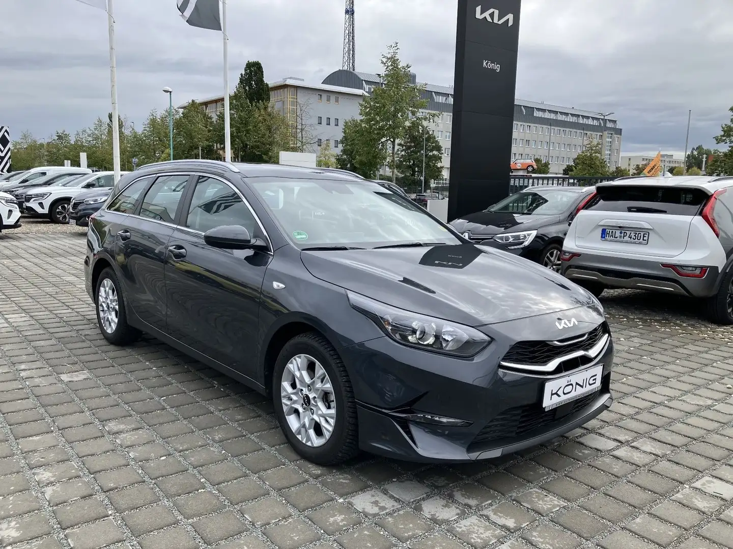 Kia Ceed / cee'd SW 1.5T VISION Automatik Klima Grau - 2