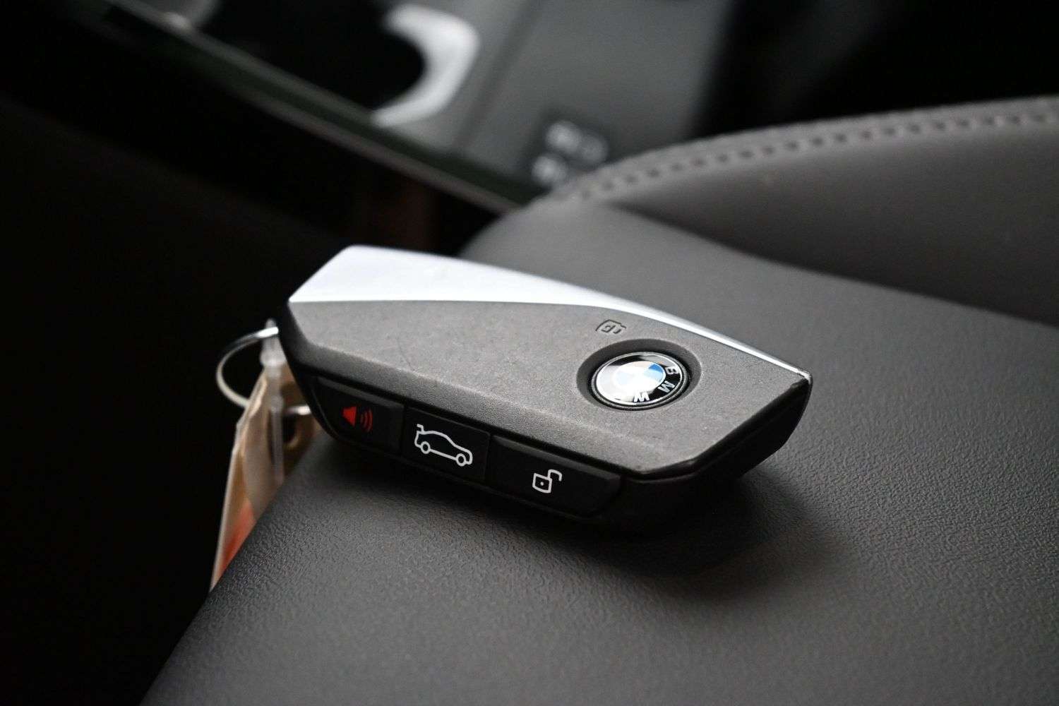 2025 BMW X1 xDrive Premium Drivers Assist Only 21k!! Apple Car — снимка 1