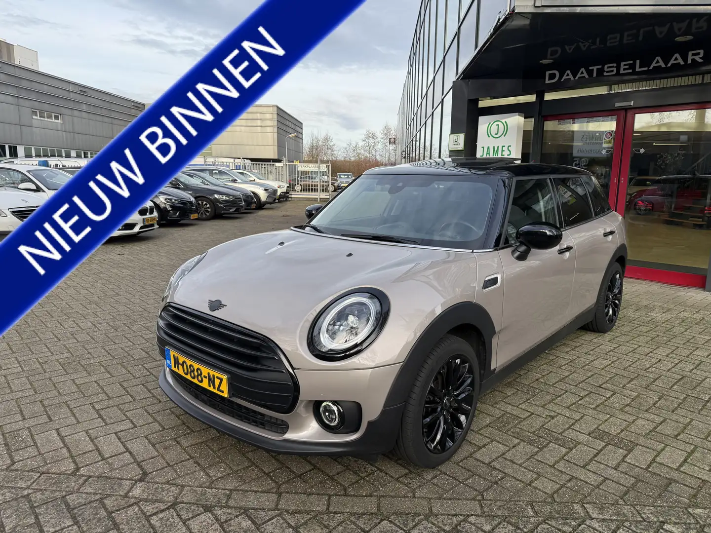 MINI Cooper Clubman Mini 1.5 Business Edition Automaat Panoramadak/Spo Gris - 1