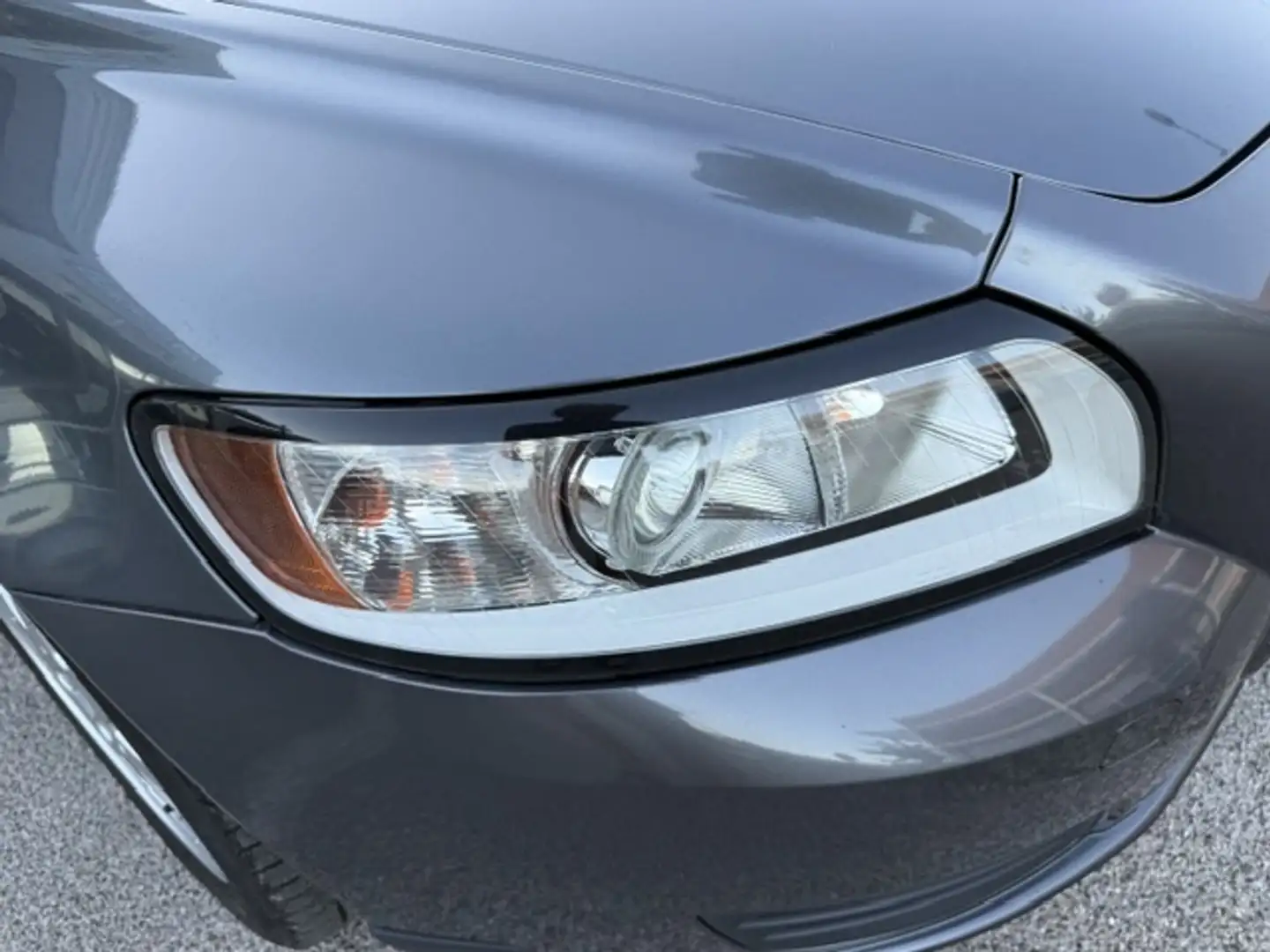 Volvo V50 V50 1.6D - 110 Kinetic Gris - 2