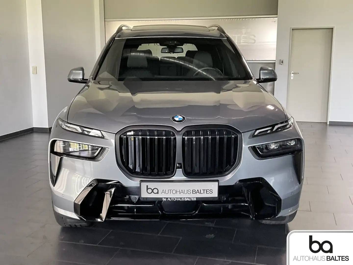 BMW X7 X7 xDrive 40d M Sport Pro 22"/Pano/HK/Soft/Ico/AHK Grau - 2