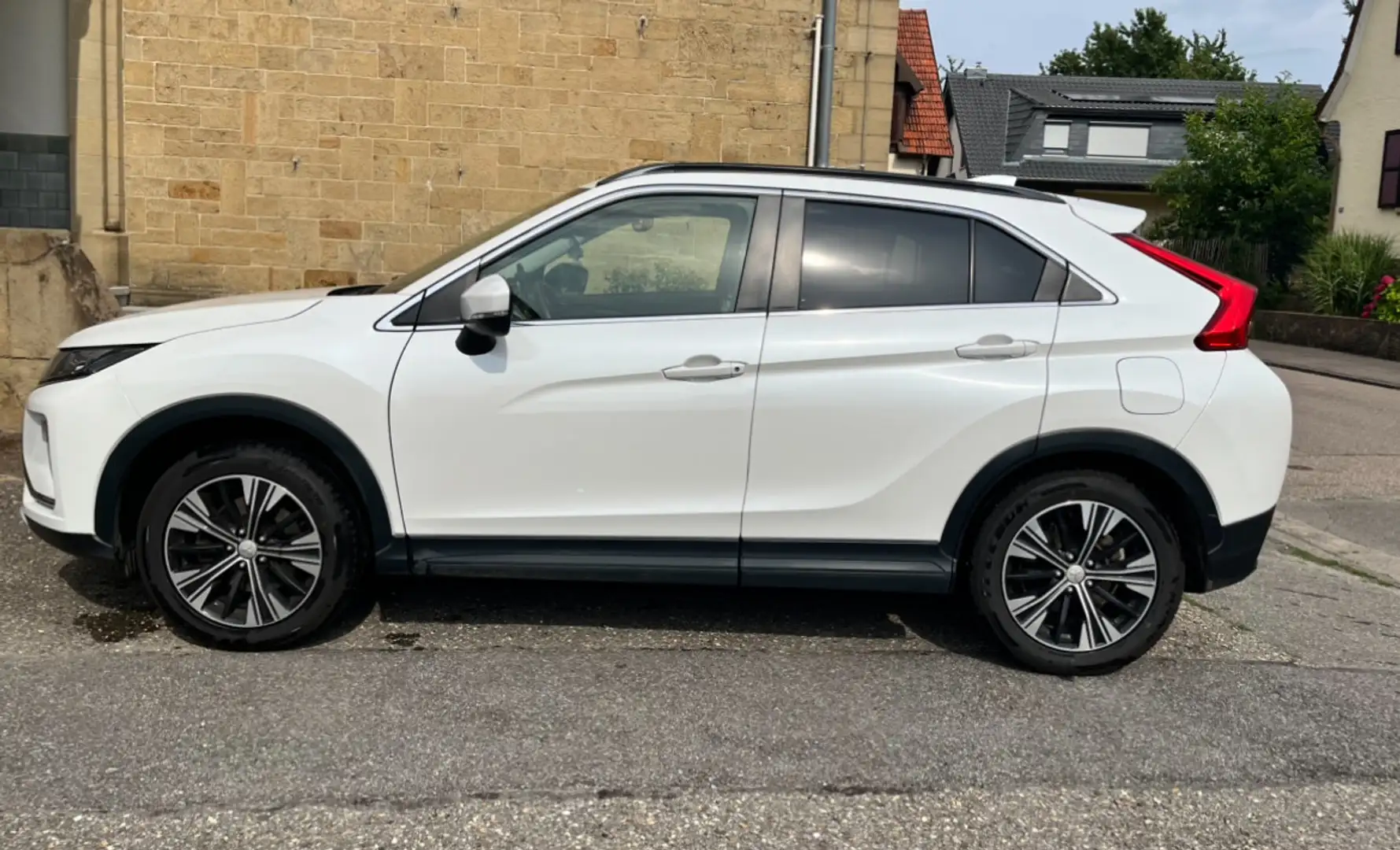 Mitsubishi Eclipse Cross 1.5 T-MIVEC ClearTec CVT 2WD Top - 2