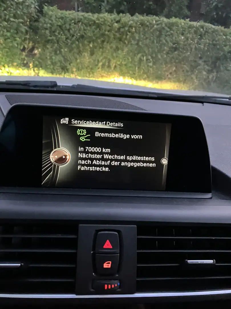 BMW 218 218 d Advantage Weiß - 1