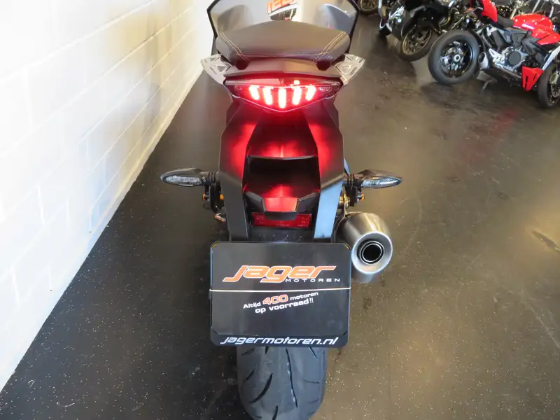 KTM 1290 Super Duke GT - foto 4