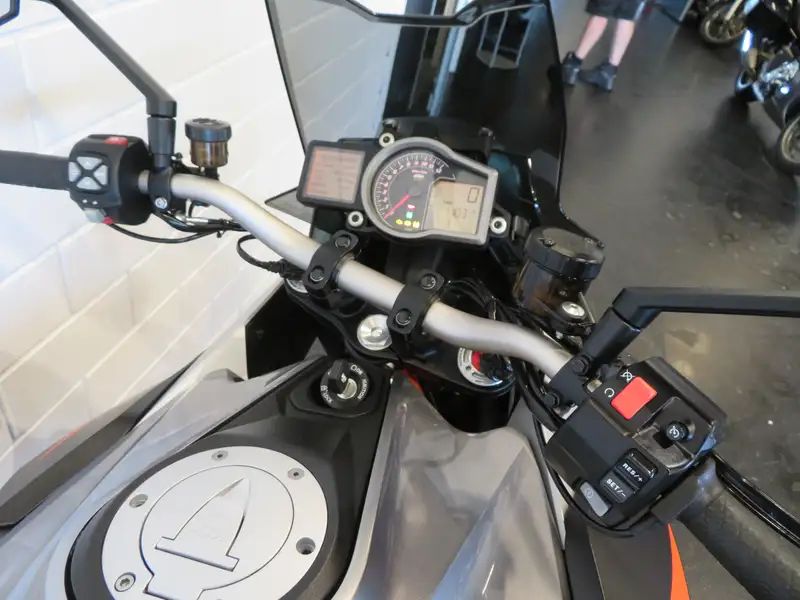 KTM 1290 Super Duke GT - foto 5