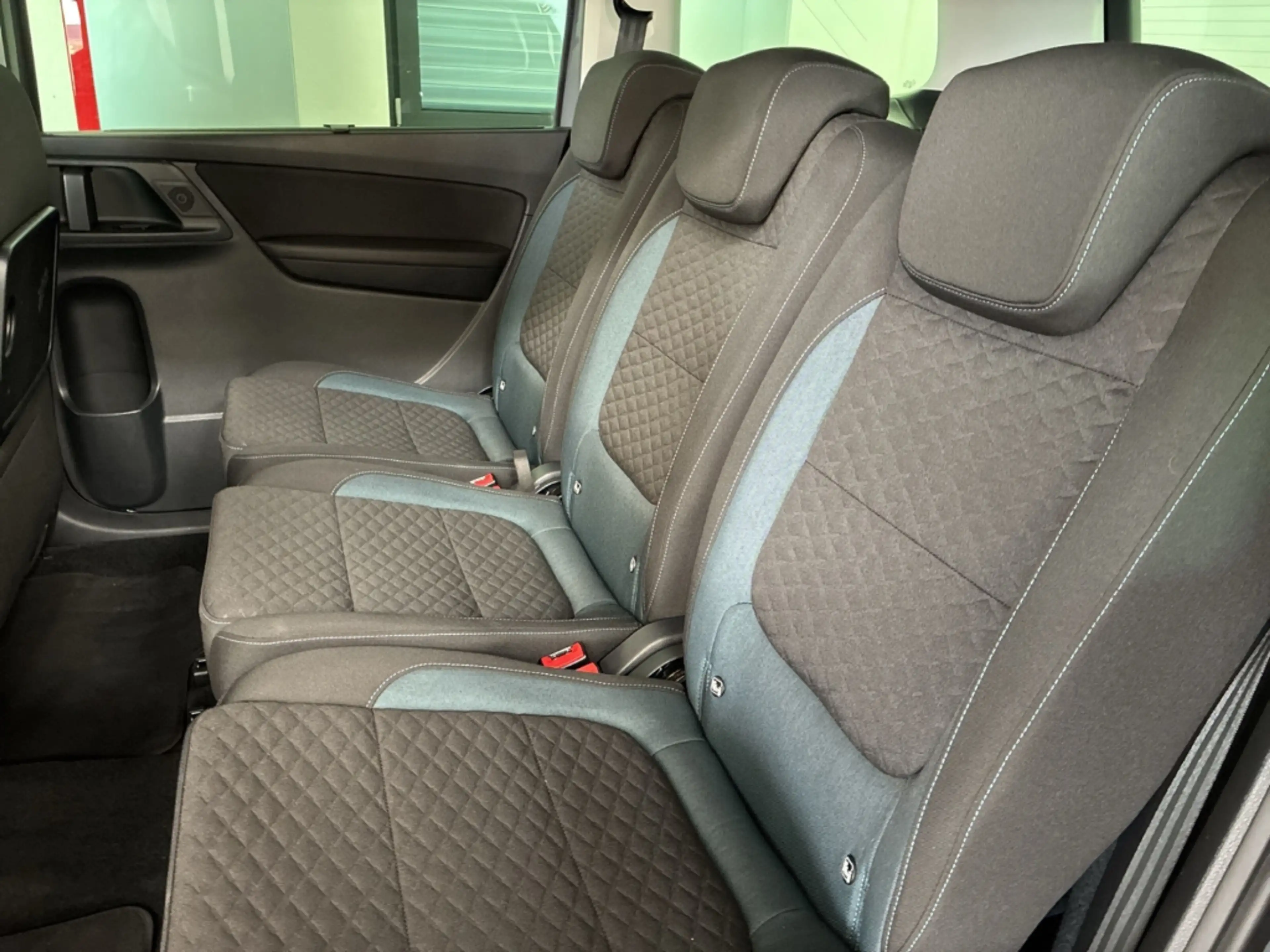 Volkswagen Sharan 2.0 TDI IQ.Drive AHK 2xel.Schiebetür Panorama eHec — photo 12