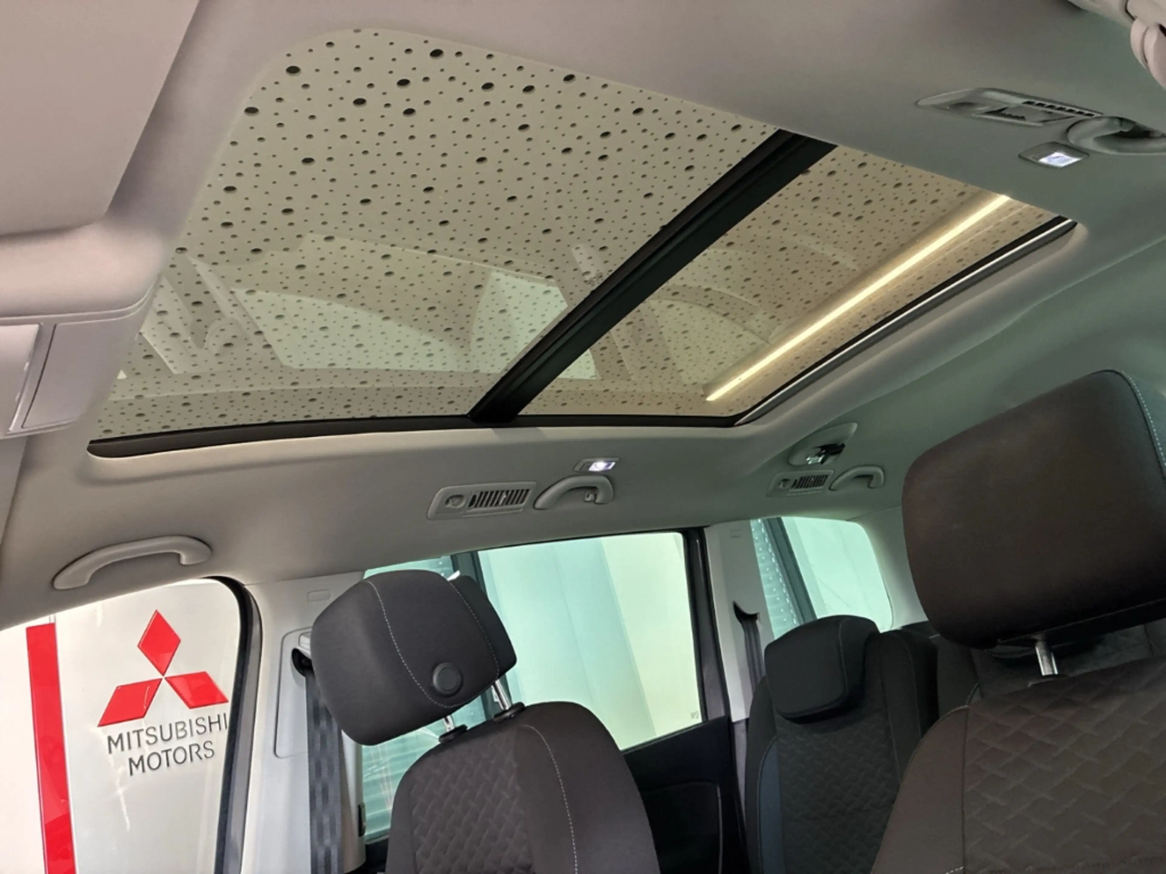 Volkswagen Sharan 2.0 TDI IQ.Drive AHK 2xel.Schiebetür Panorama eHec — photo 14