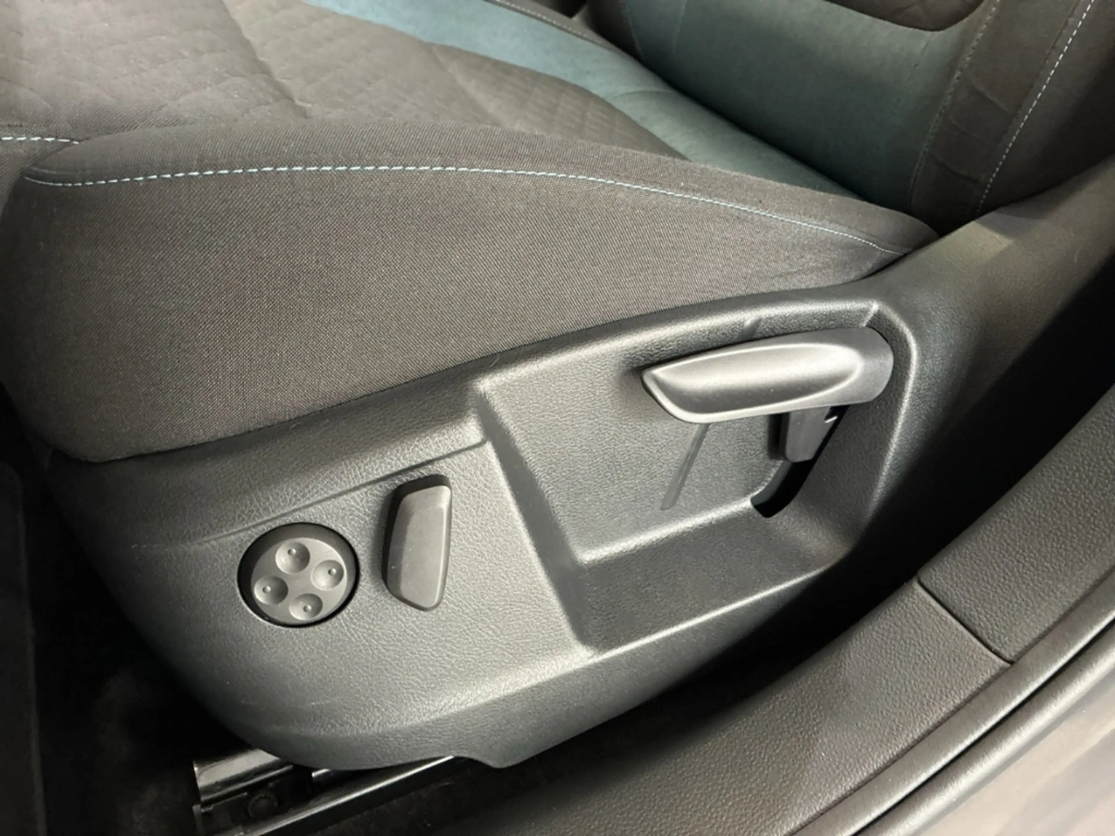 Volkswagen Sharan 2.0 TDI IQ.Drive AHK 2xel.Schiebetür Panorama eHec — photo 10
