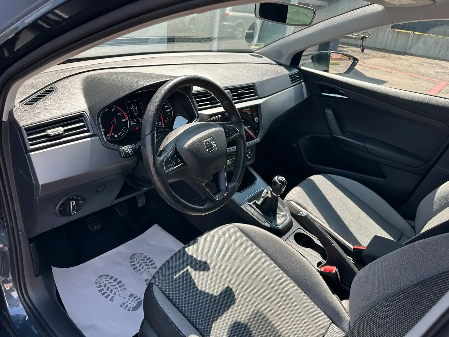 SEAT Ibiza Style*BEATS*CarPlay*SHZ*PDC*TEMP.* Grau - 2
