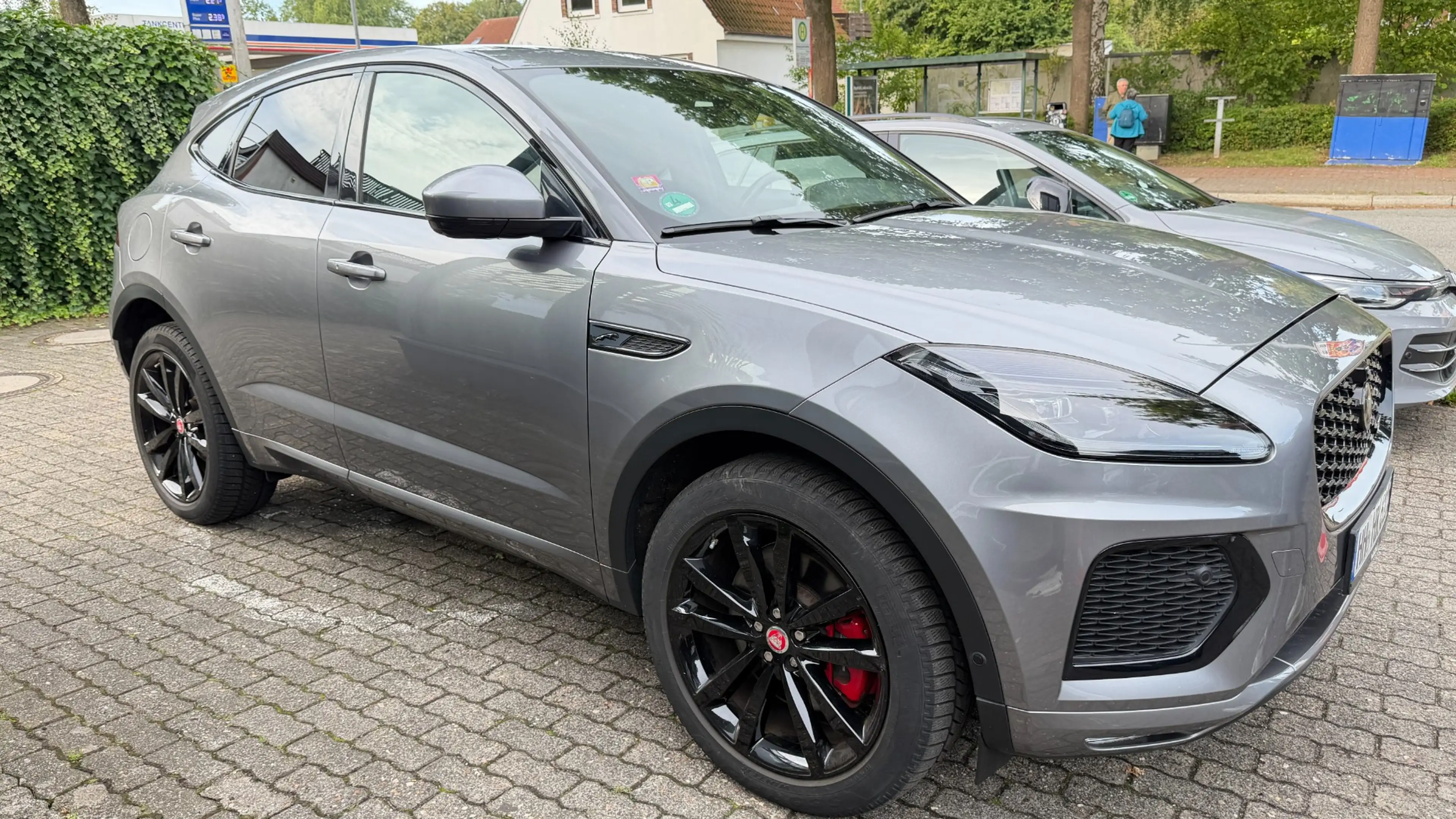 Jaguar E-Pace E-PACE R-Dynamic SE AWD — photo 4