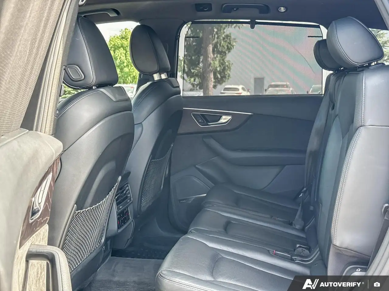 Audi Q7 снимка Audi Q7