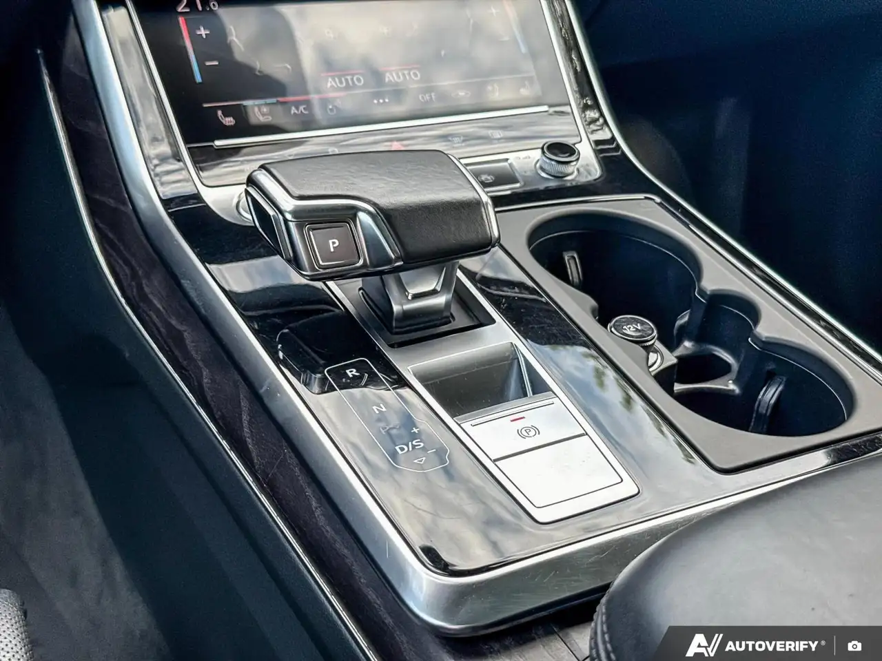 Audi Q7 снимка Audi Q7
