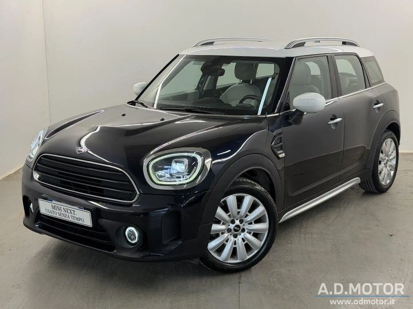 MINI Cooper D Countryman Cooper D 2.0 TwinPower Turbo Cooper D Schwarz - 1