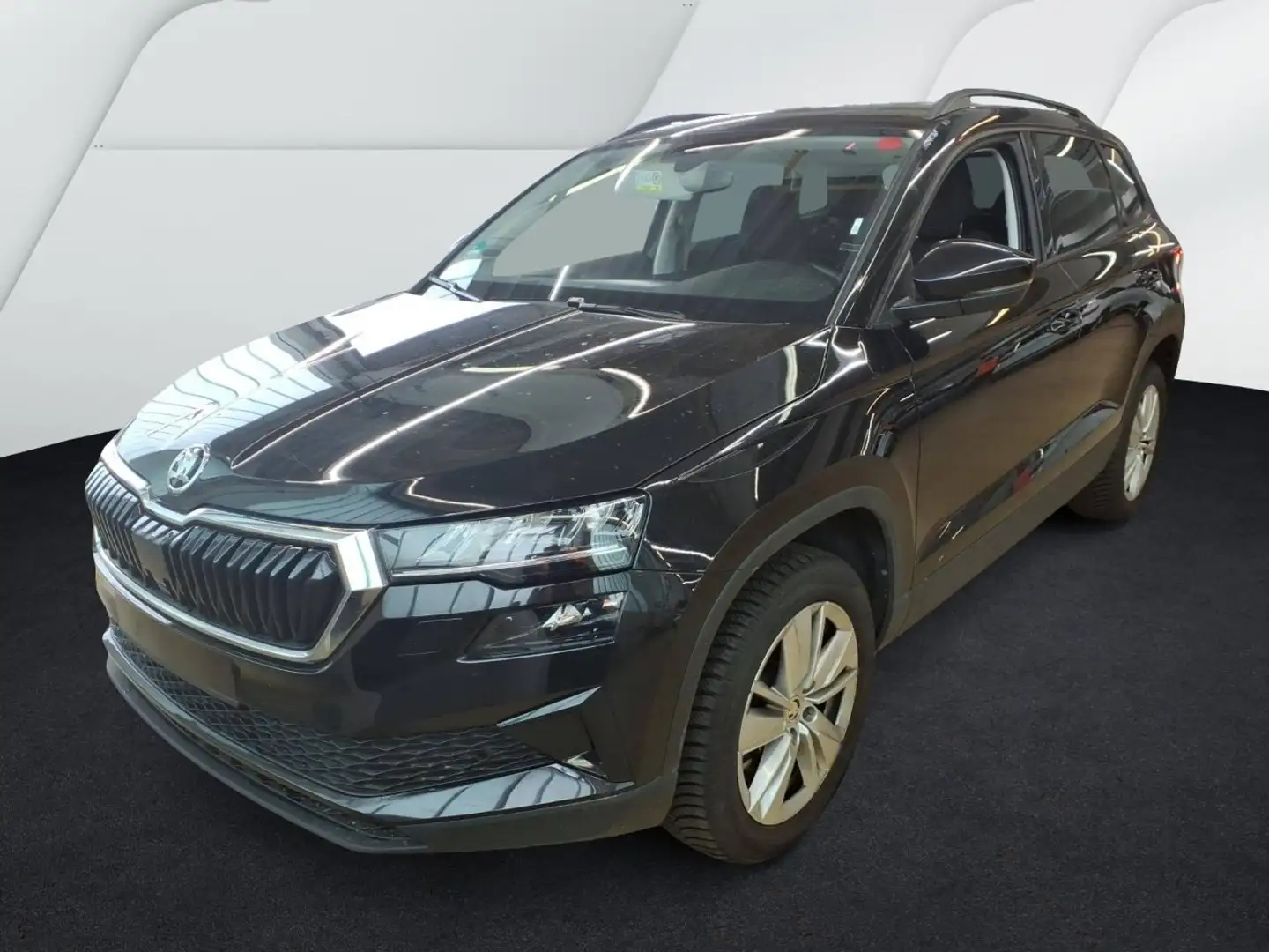 Skoda Karoq 1.5 TSI Selection *LED*KAMERA*SITZH* Zwart - 2