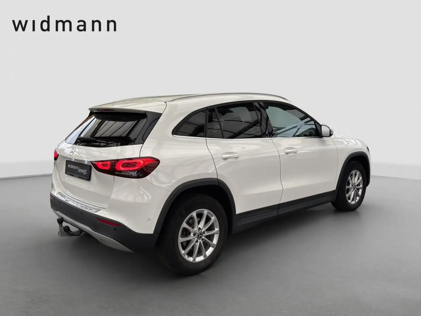 Mercedes-Benz GLA 200 d 4M *Style*AHK*Lenkradhzg*Navi*Memory** Weiß - 2