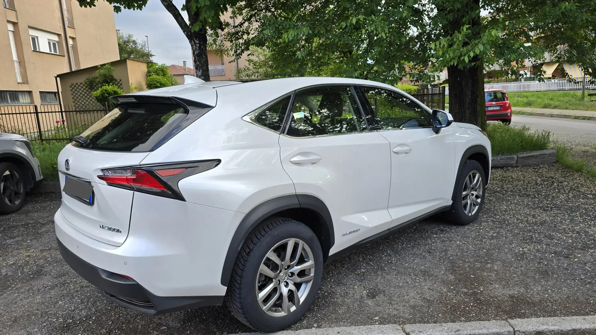 Lexus NX 300 NX  300h 2.5 Icon 4wd cvt Bianco - 1