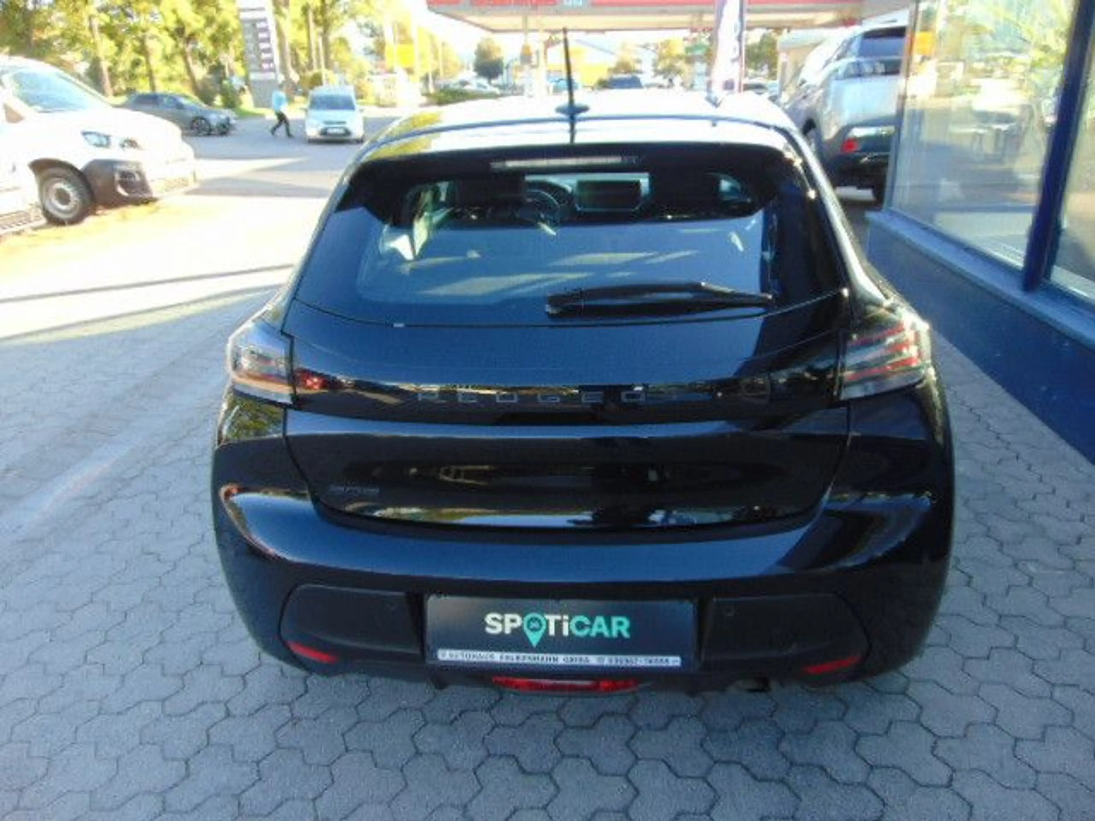 Peugeot 208 Active — photo 6