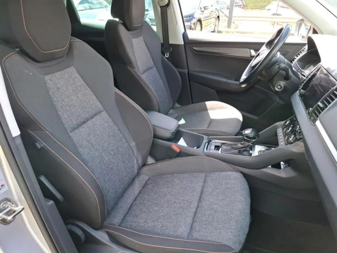 Skoda Karoq 1.5 TSI — photo 9 sur 10
