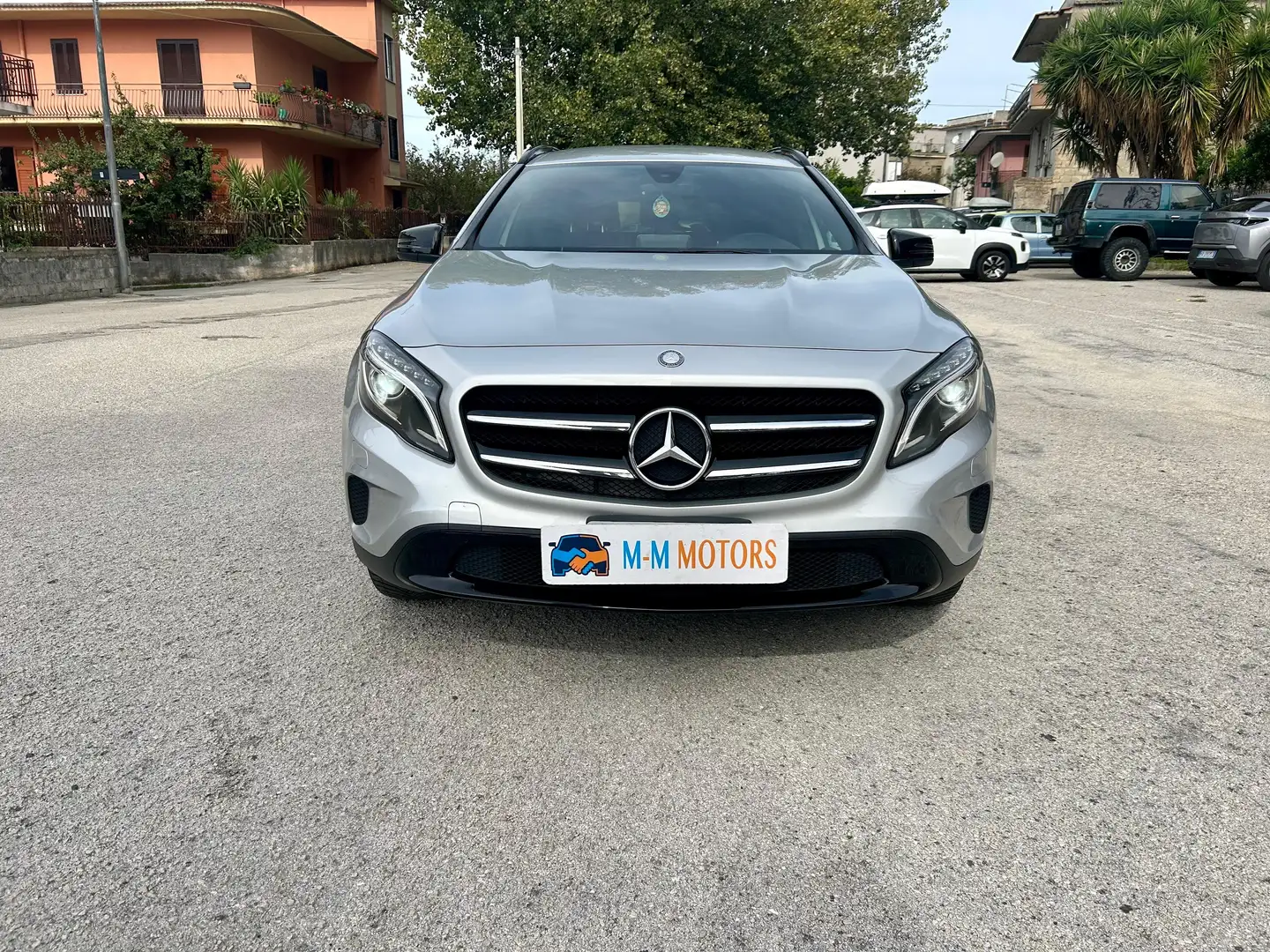 Mercedes-Benz GLA 200 GLA-X156 2014 d (cdi) Premium auto Argent - 1
