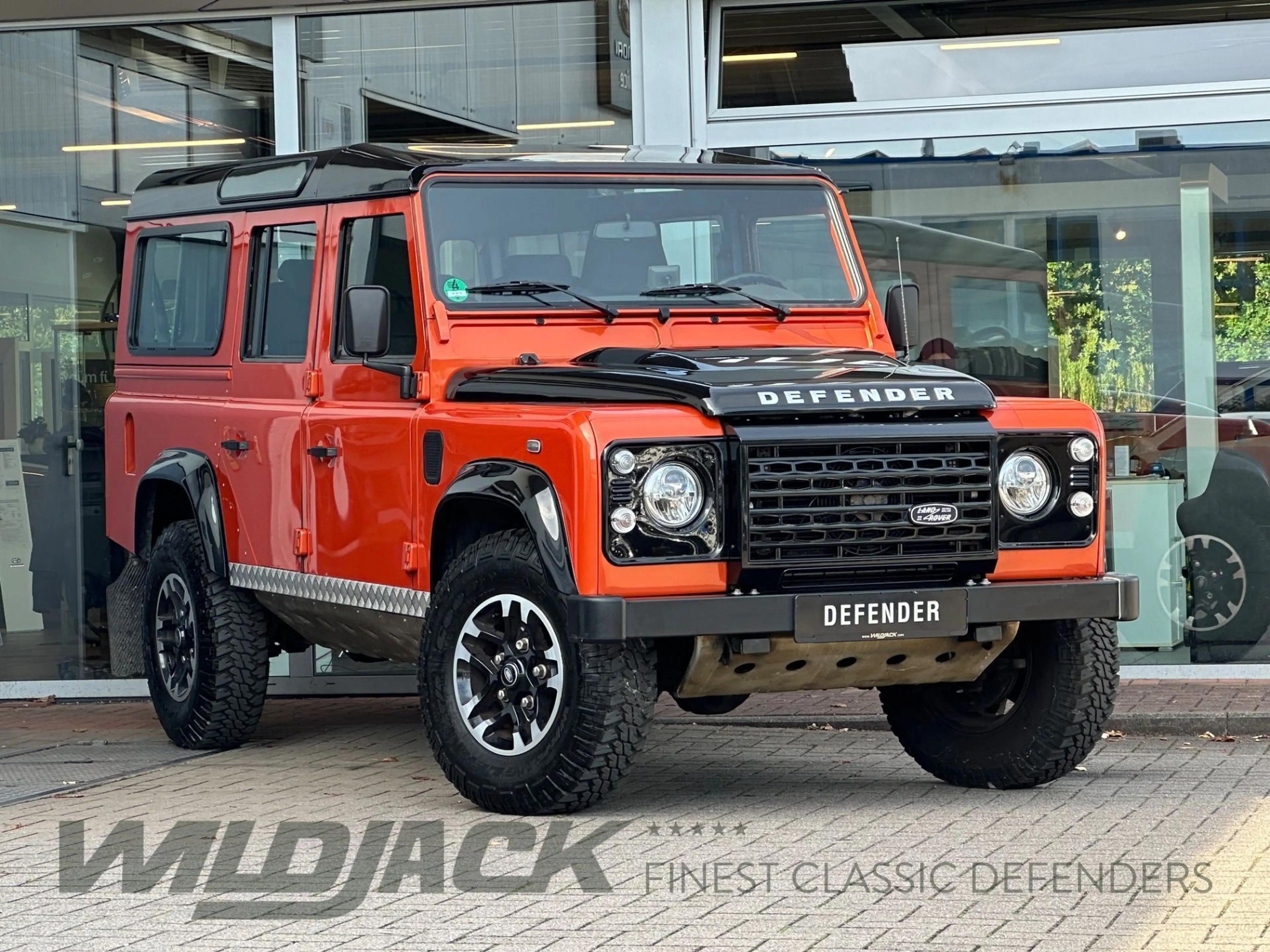 Land Rover Defender 110 DPF Adventure *1.HD* SAMMLERSTÜCK* — photo 2