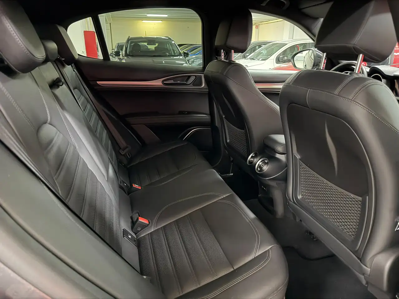 Alfa Romeo Stelvio 2021 — фото 11