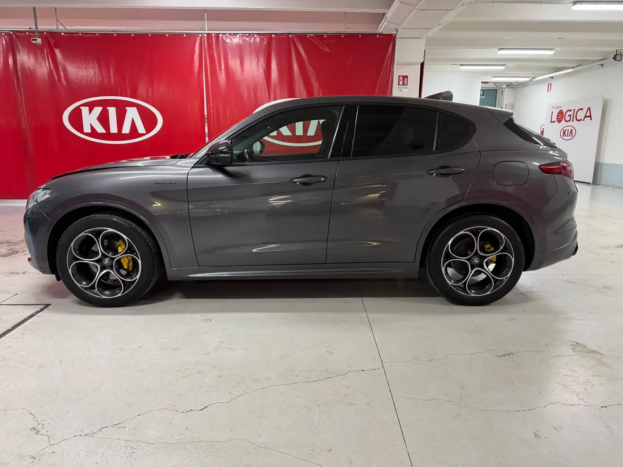 Alfa Romeo Stelvio 2021