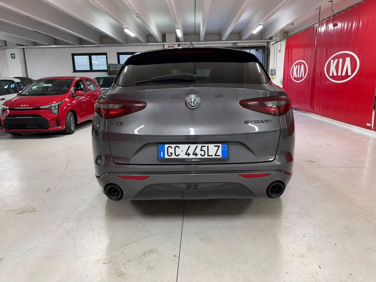 Alfa Romeo Stelvio 2021