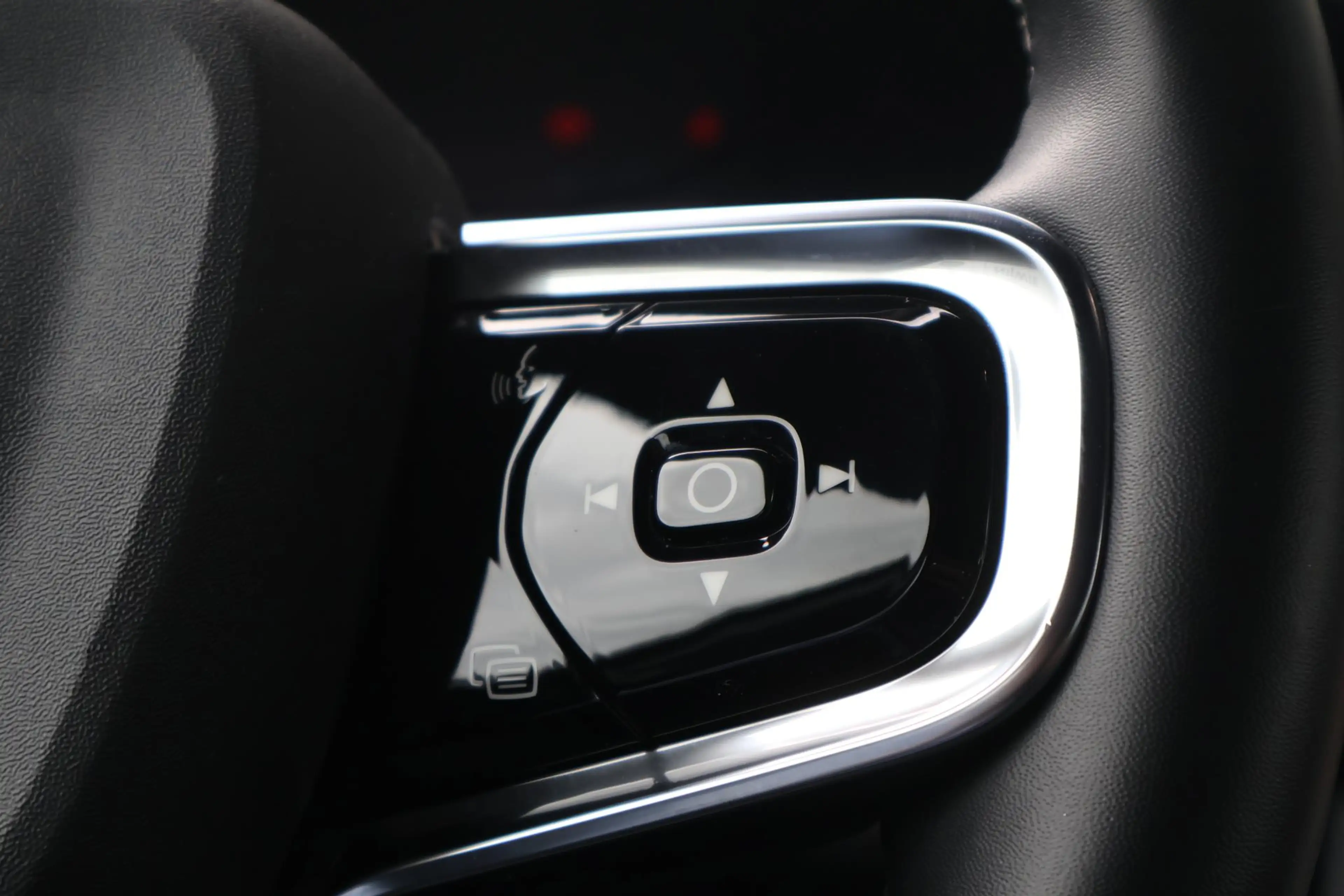 Polestar 2 Standard Range Single Motor 63kWh | Pilot Pack | A — photo 6
