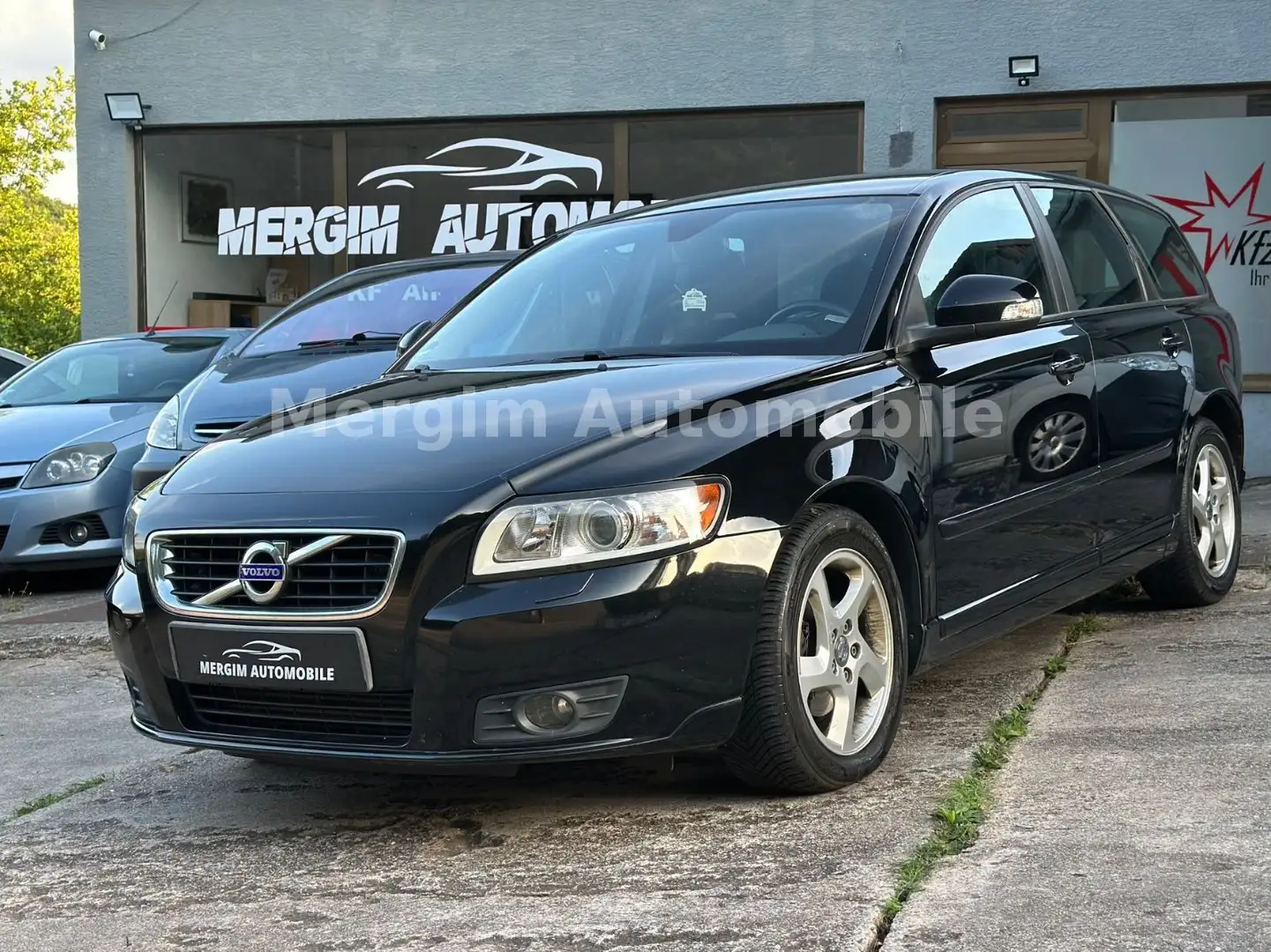 Volvo V50 Kombi D2 Business Edition Schwarz - 2