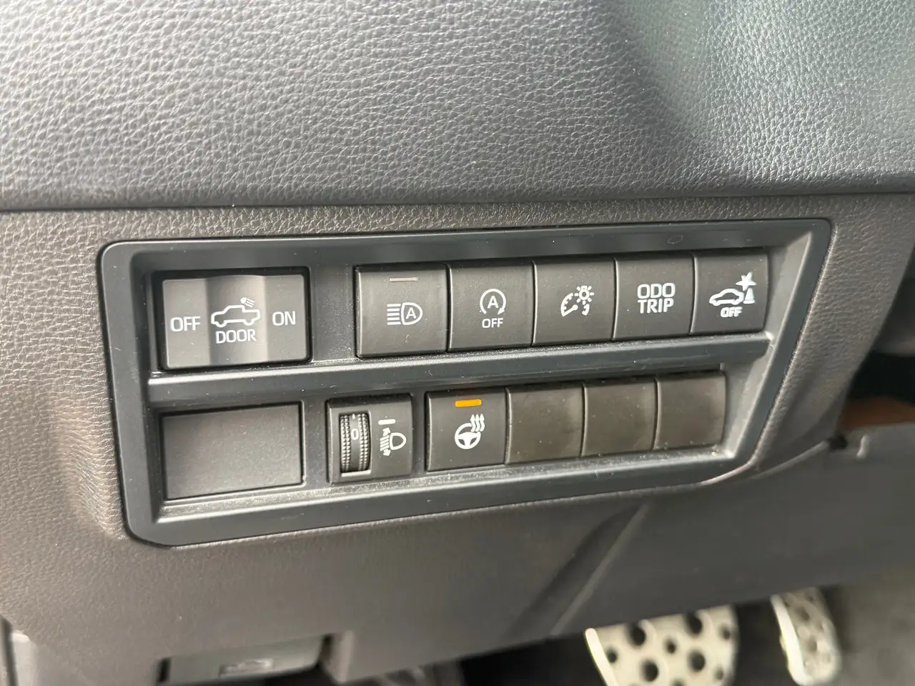 Toyota Tundra снимка Toyota Tundra