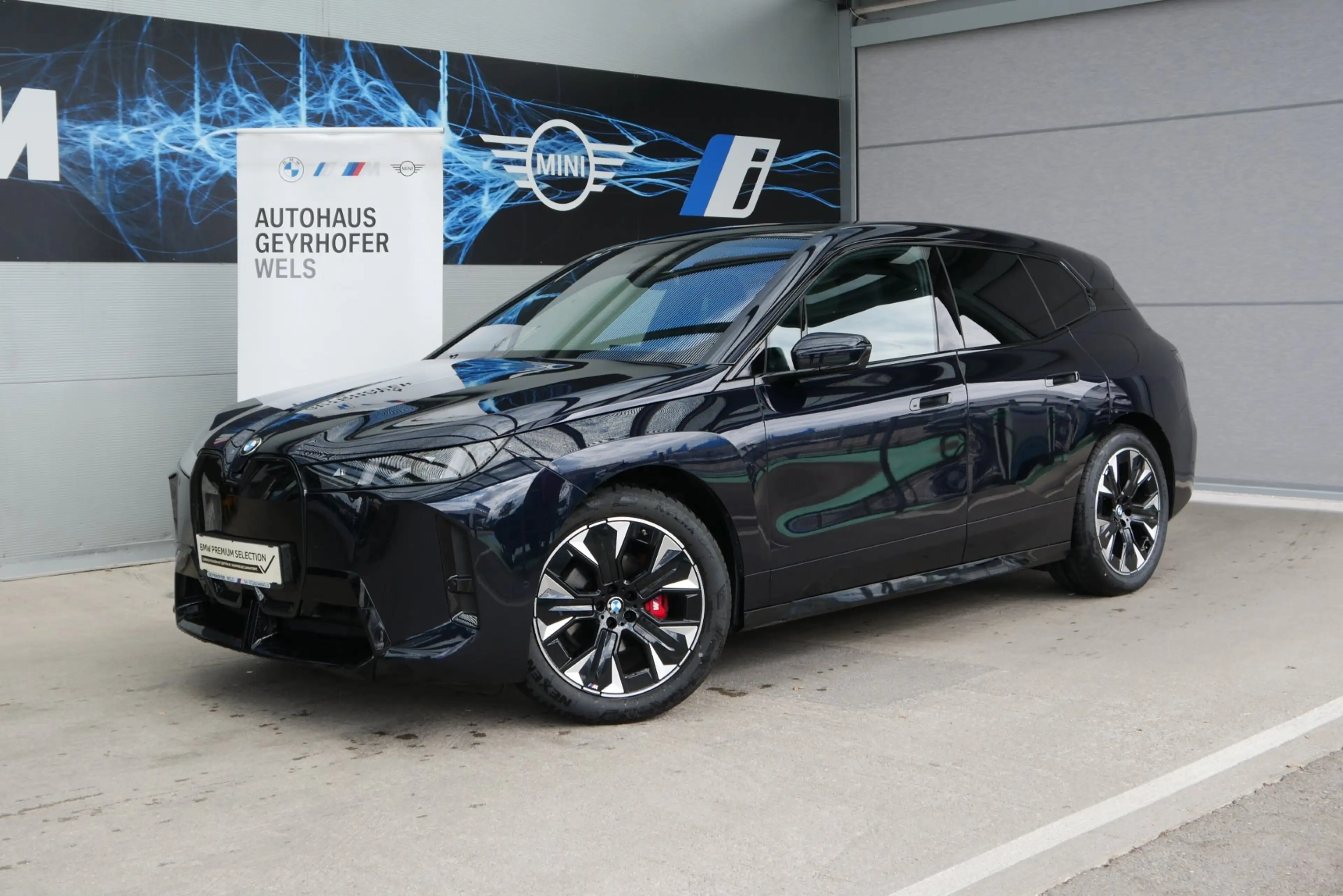 BMW iX xDrive45