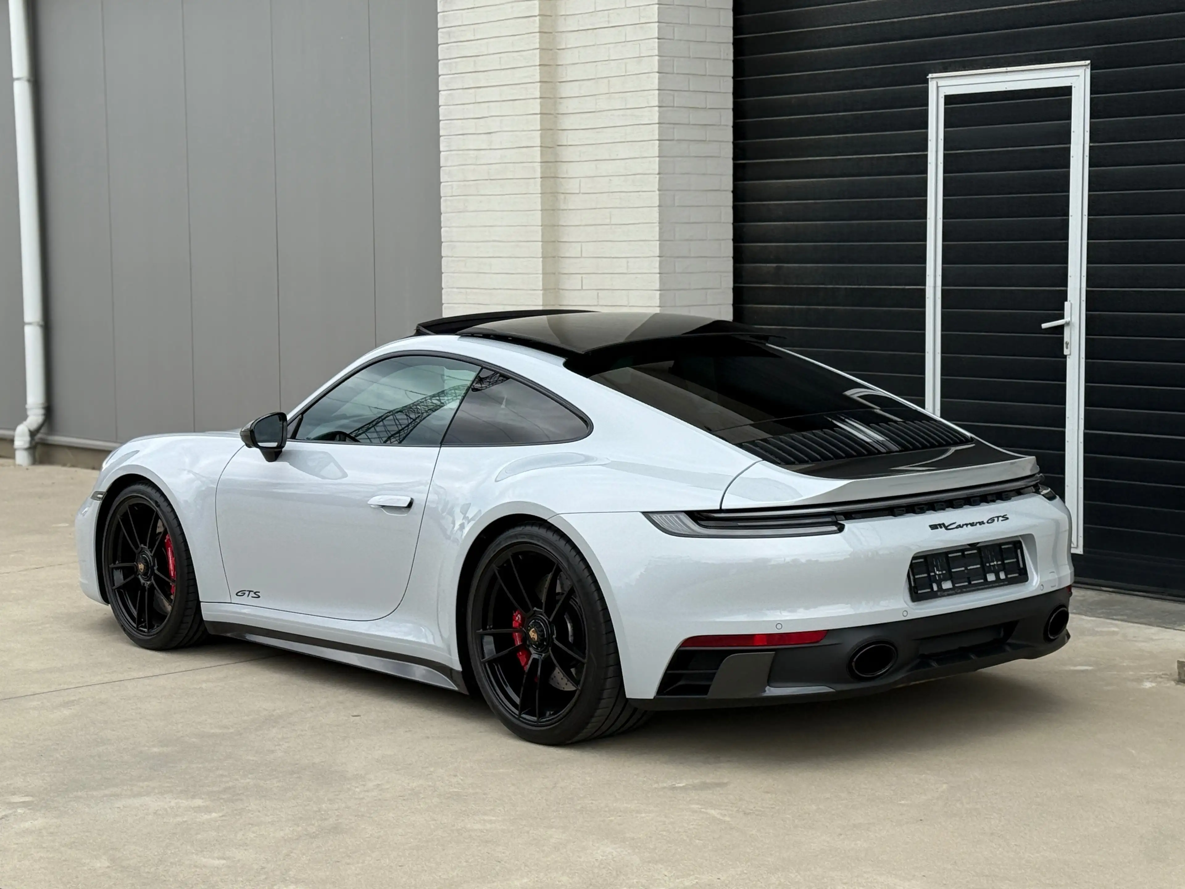 Porsche 911 Carrera " GTS " - 11.000 KM - — photo 13