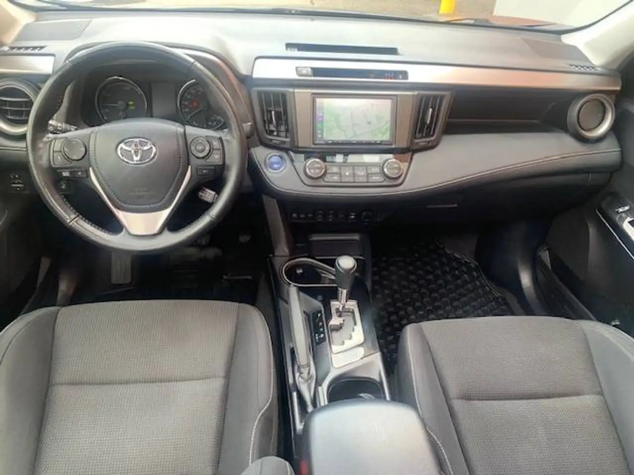 Toyota RAV 4 снимка Toyota RAV 4