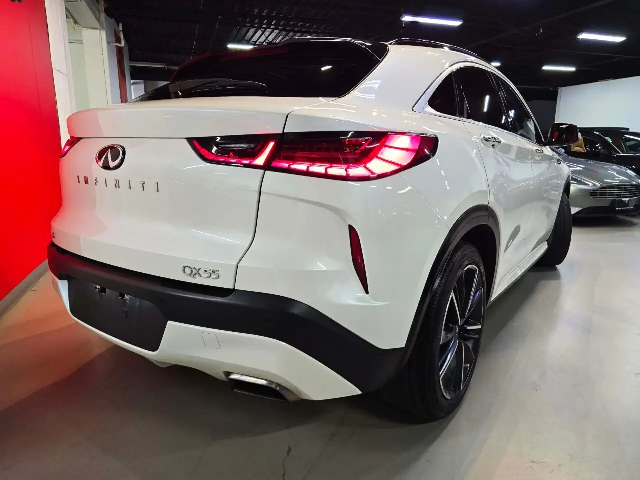 Infiniti QX55 снимка Infiniti QX55