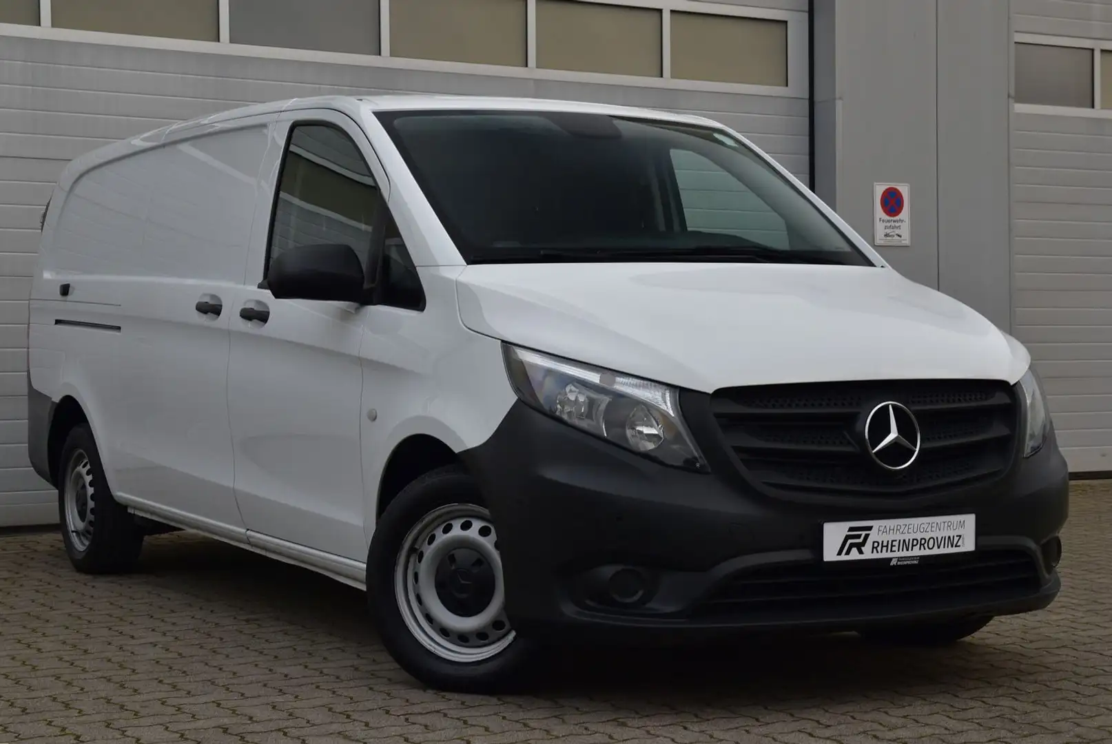 Mercedes-Benz Vito 116 CDI RWD extralang Kam./SHZ/Klima/DAB Weiß - 1