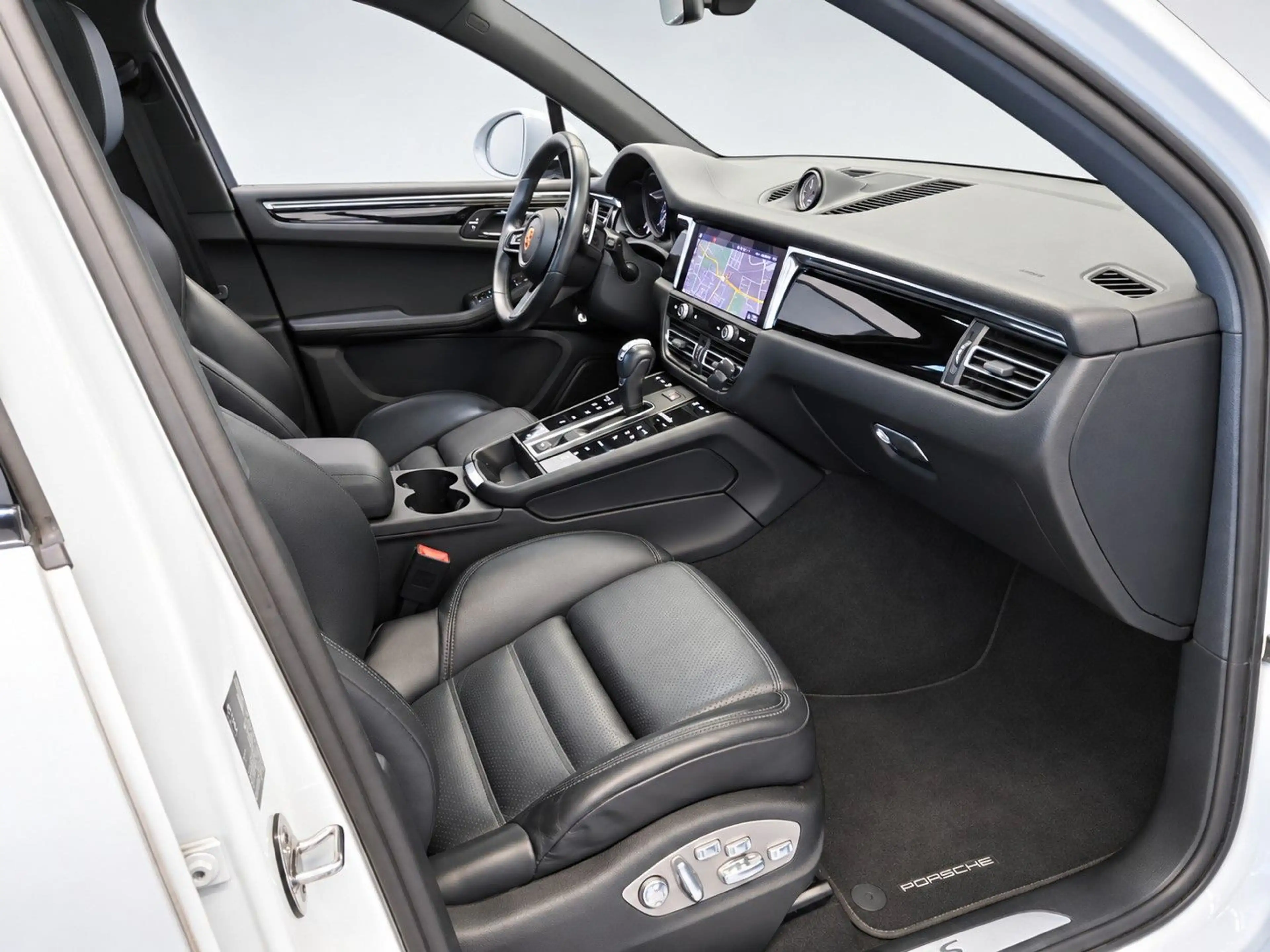 Porsche Macan S/Pano/SportAbgas/STHZ/18W/Kamera/ACC/21z — photo 4