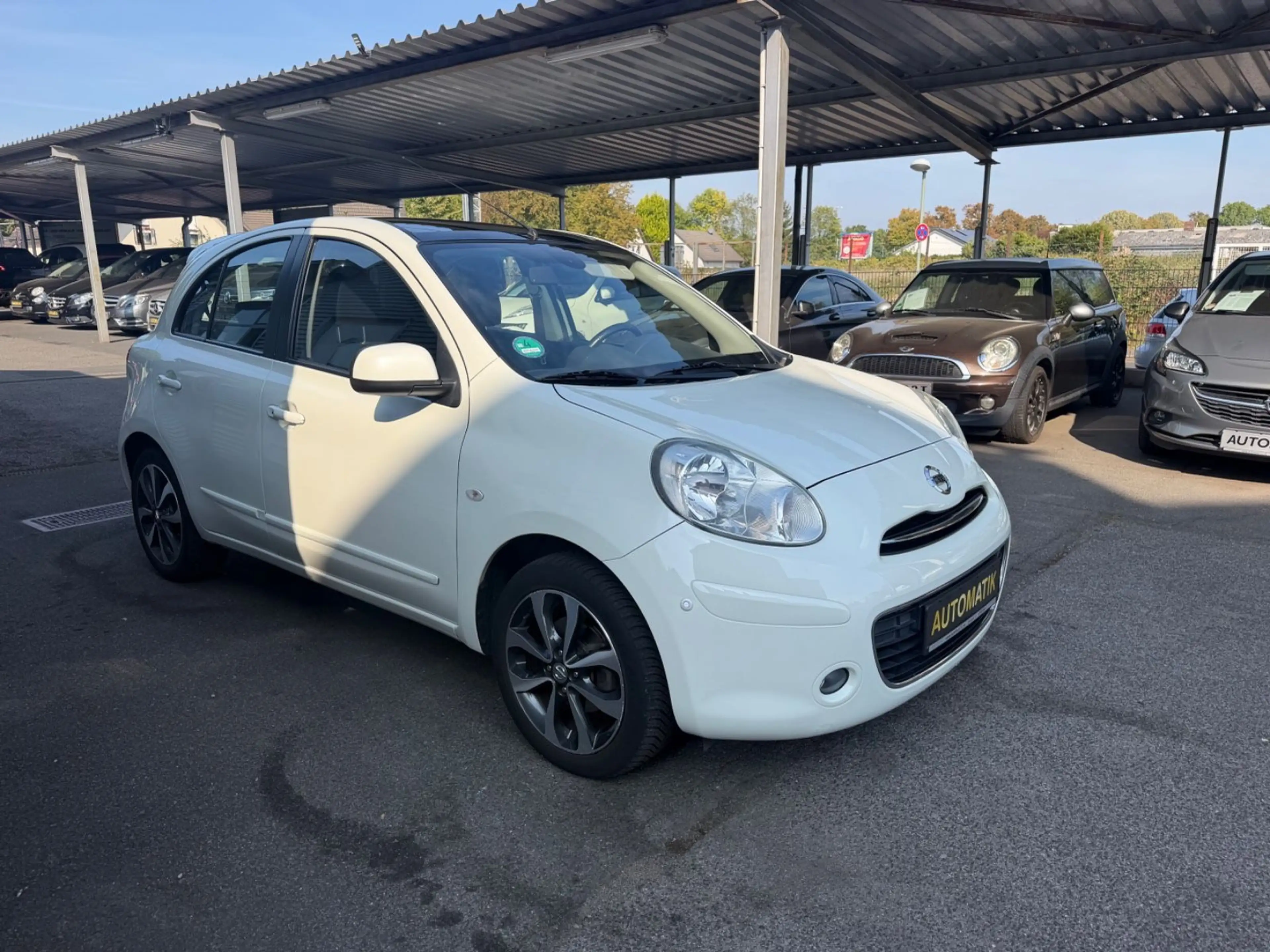 Nissan Micra Tekna AUTOMATIK+BLUETOOTH+NAVI+PANO+PDC — photo 4
