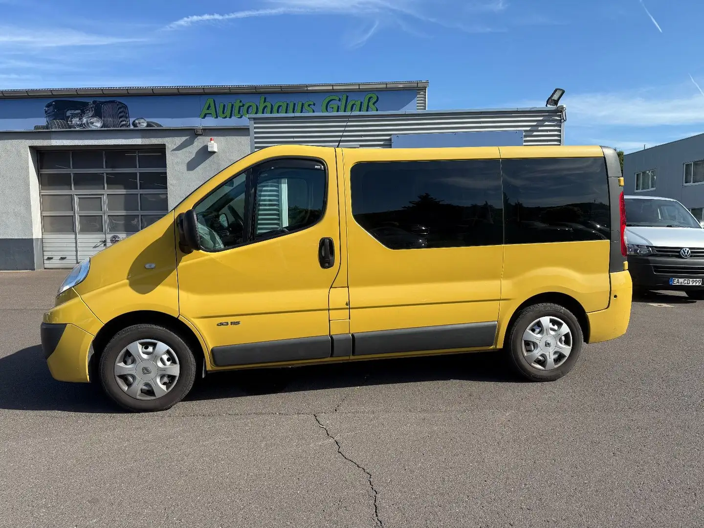 Renault Trafic L1H1  Expression+Navi+AHK+9Sitze+Bett Gelb - 1