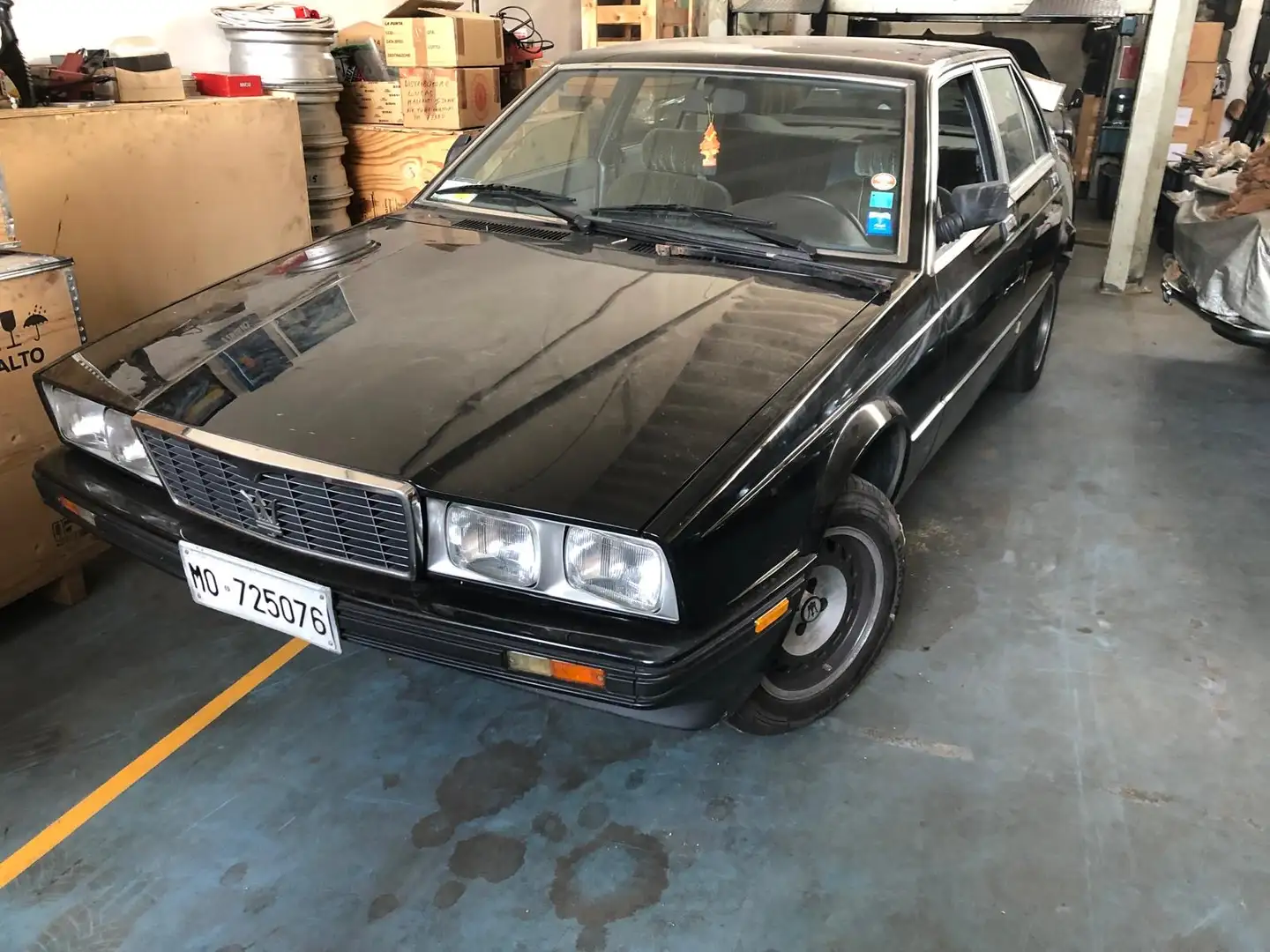 Maserati 420 Schwarz - 1