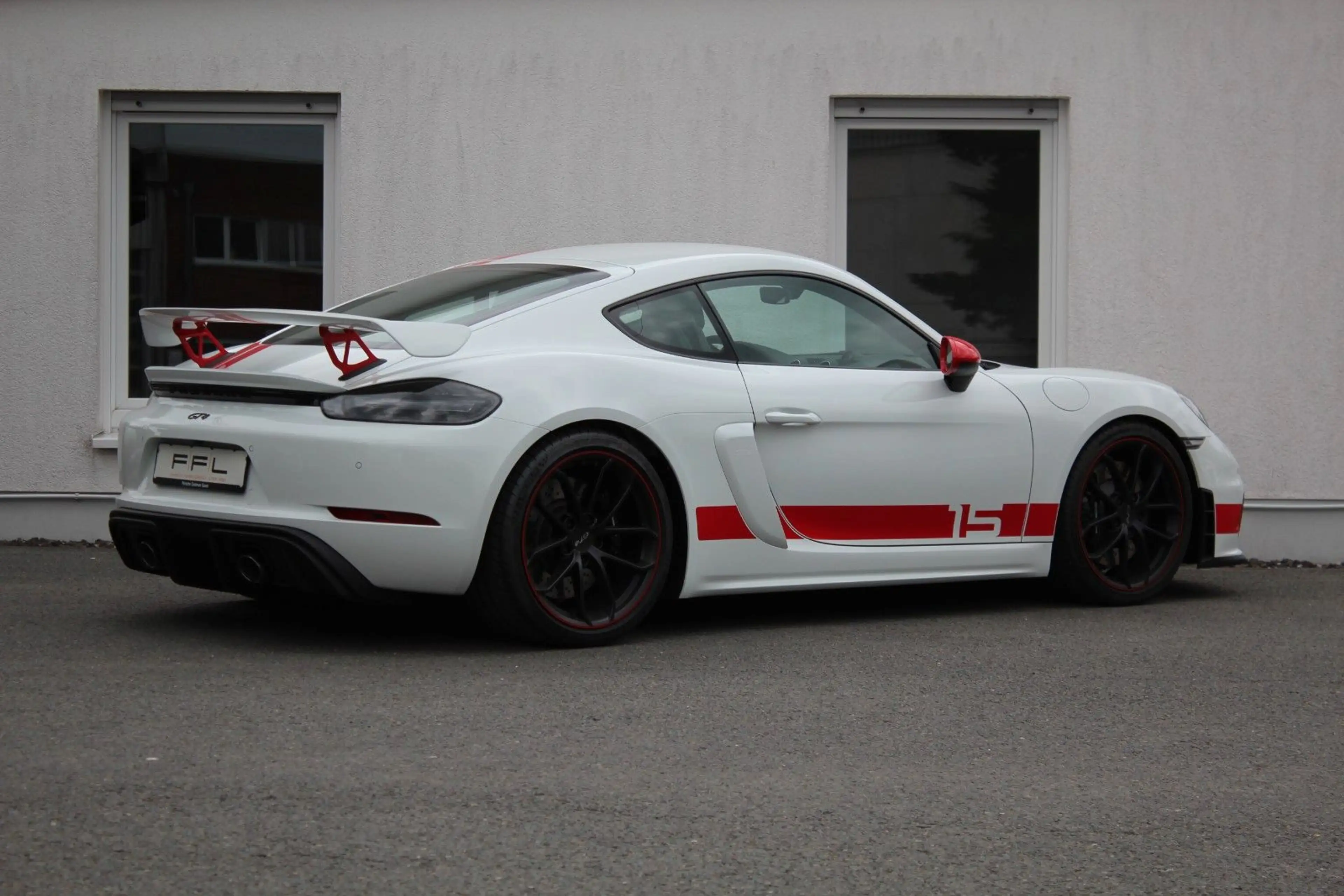 Porsche Cayman 718 982 GT4 Sports Cup Edition 1 of 100 — photo 5