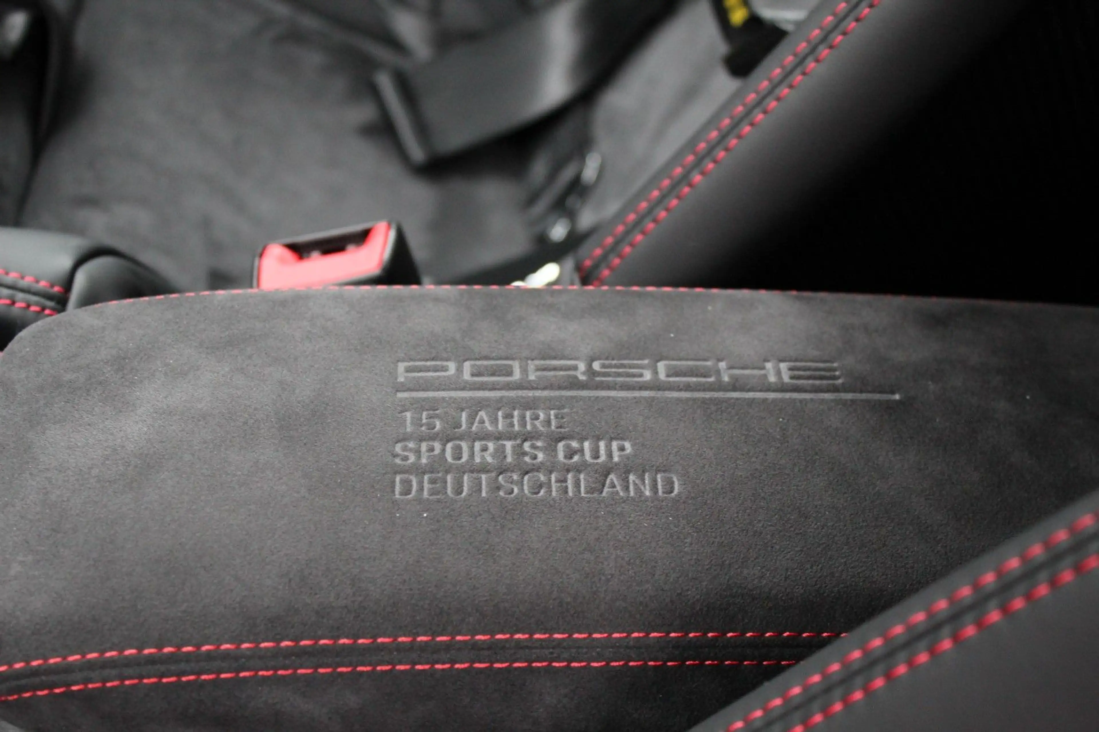 Porsche Cayman 718 982 GT4 Sports Cup Edition 1 of 100 — photo 10