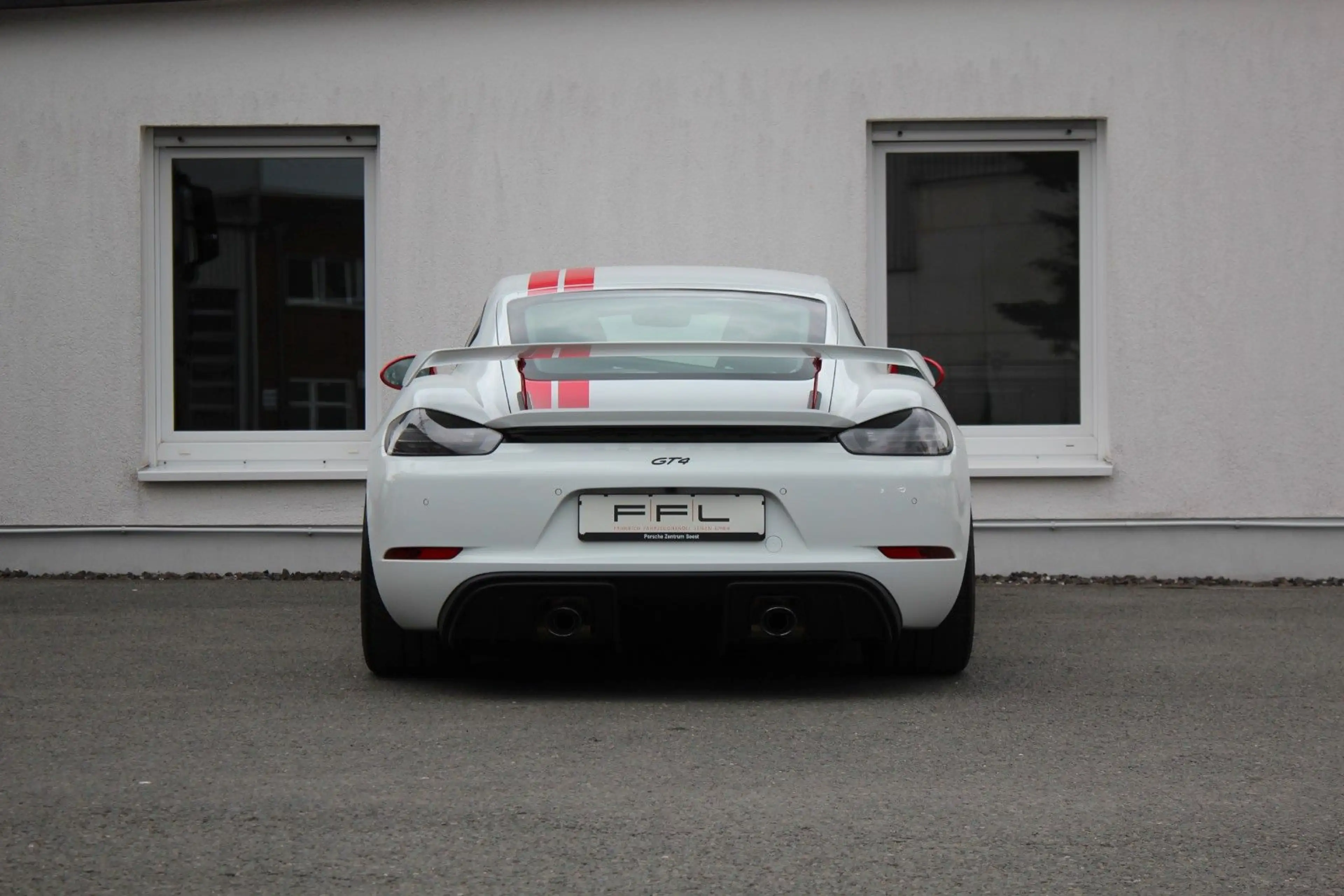 Porsche Cayman 718 982 GT4 Sports Cup Edition 1 of 100 — photo 4